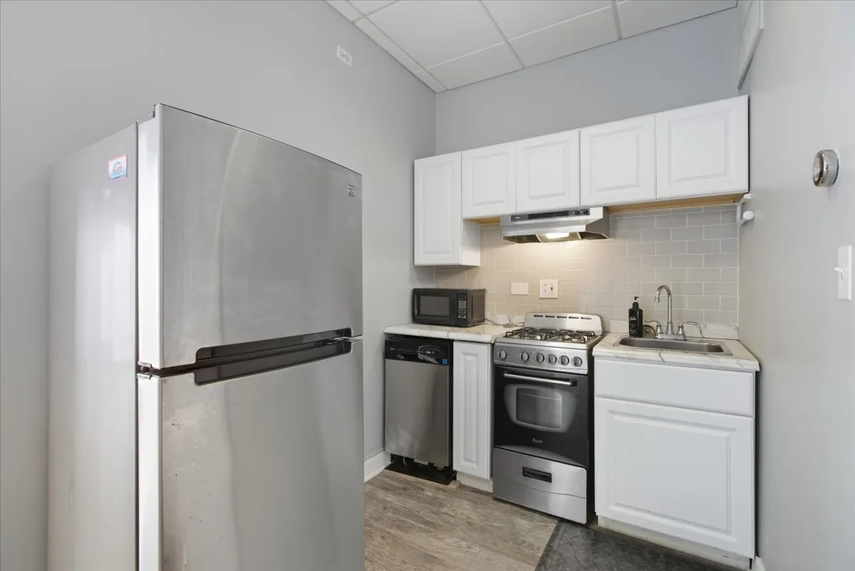 1338 Irving Park Rd   60613 60613-unit#1-Chicago-IL