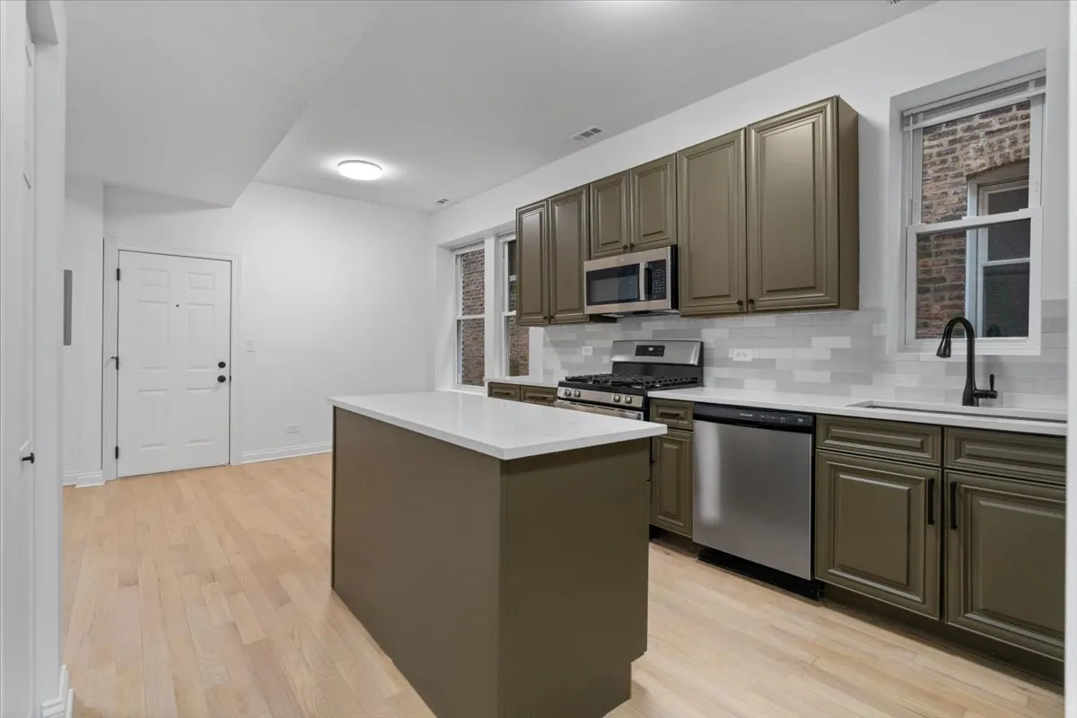 2649 W Thomas St   60622 60622-unit#2F-Chicago-IL