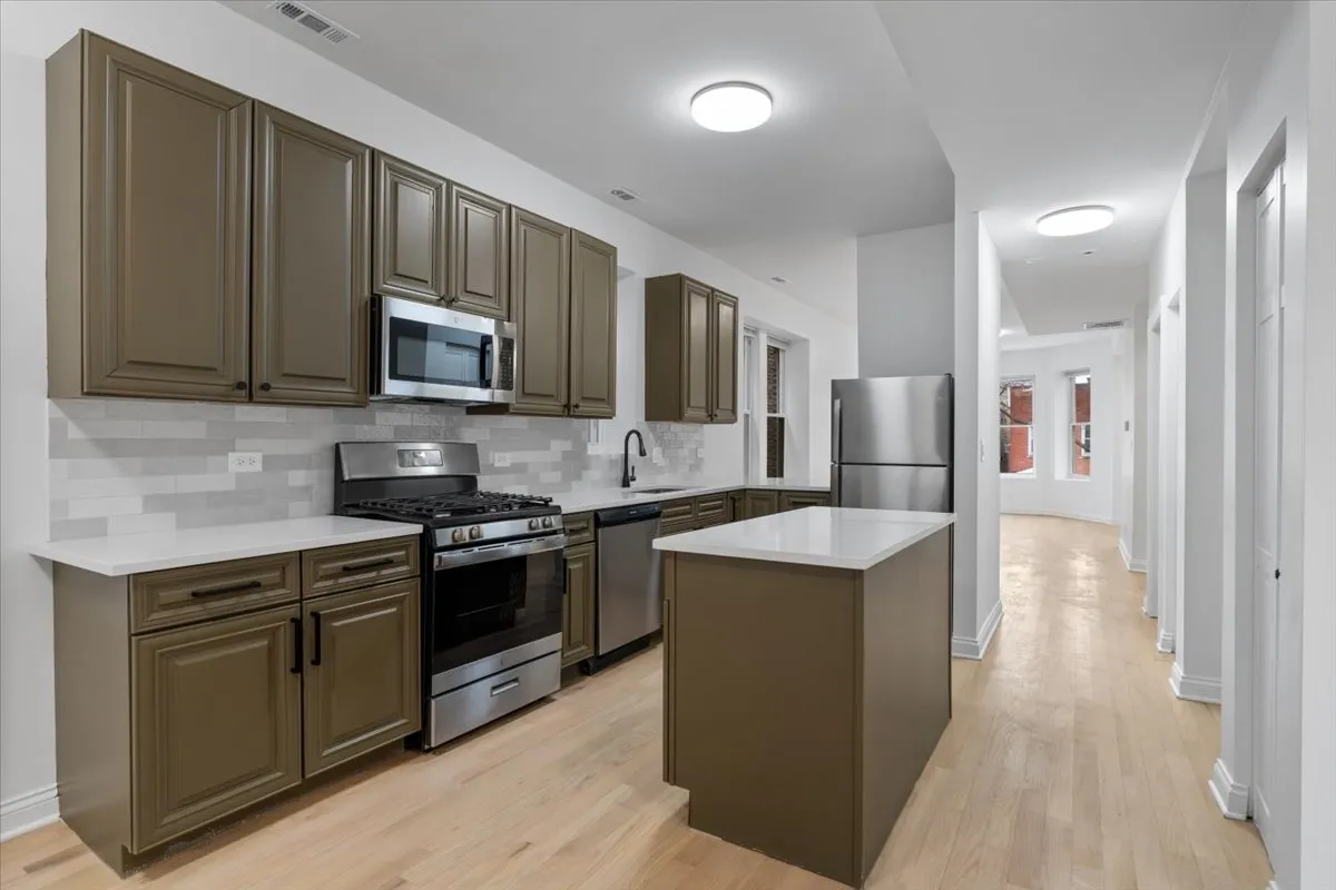 2649 W Thomas St   60622 60622-unit#2F-Chicago-IL
