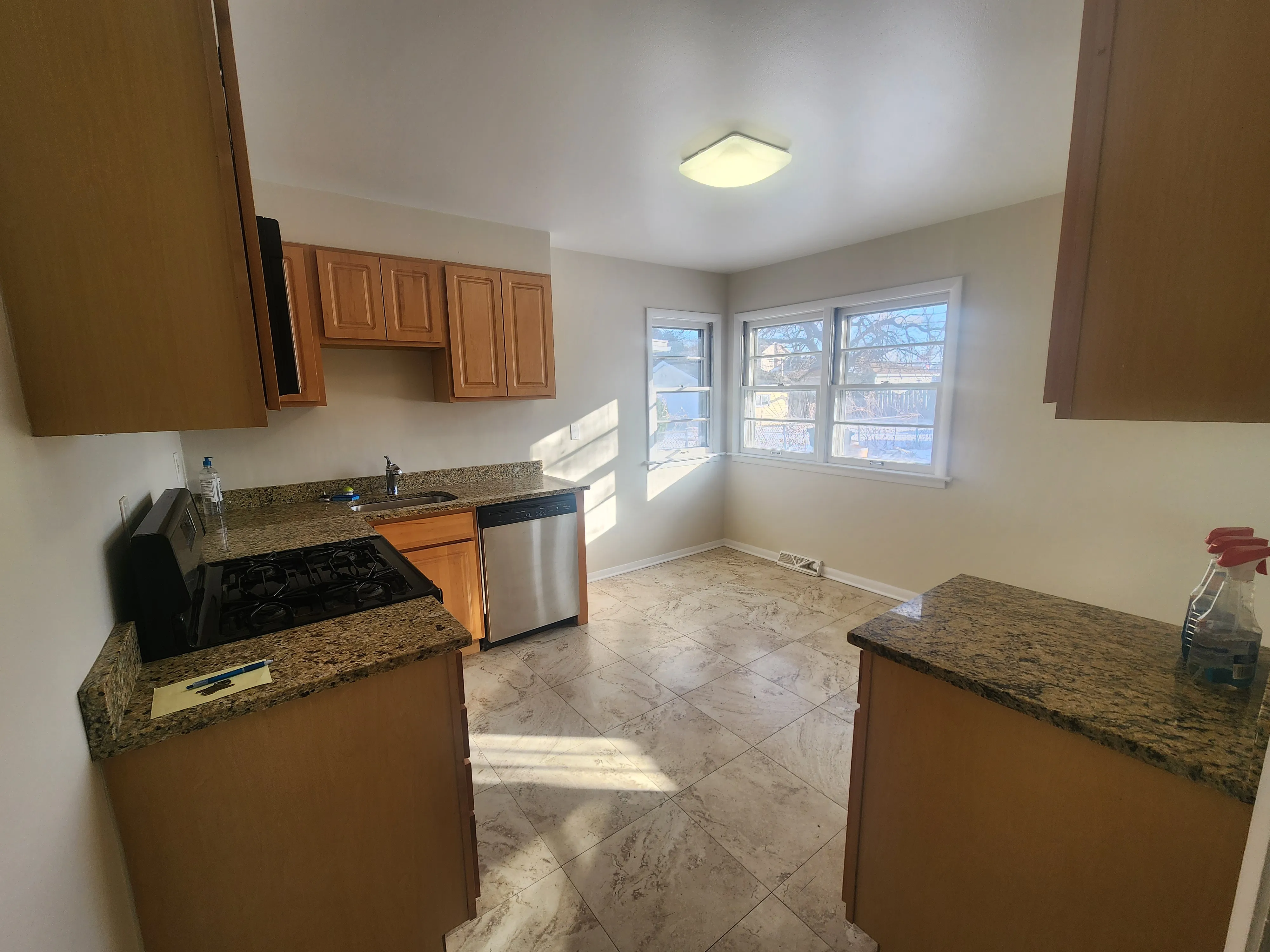 8235 W Summerdale Ave   60656 60656-Summerdale House-unit#House-Chicago-IL