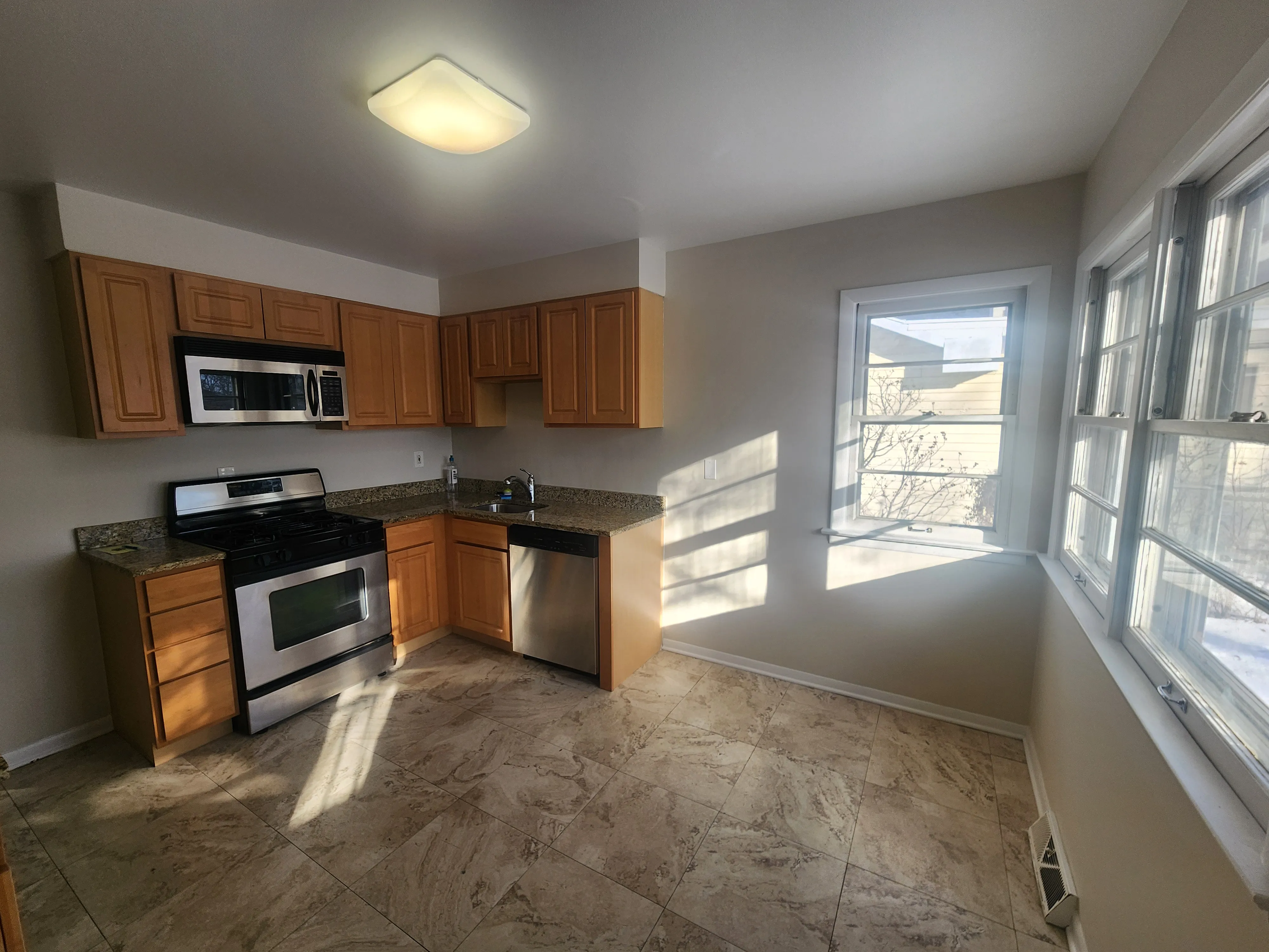 8235 W Summerdale Ave 60656 60656-Summerdale House-unit#House-Chicago-IL