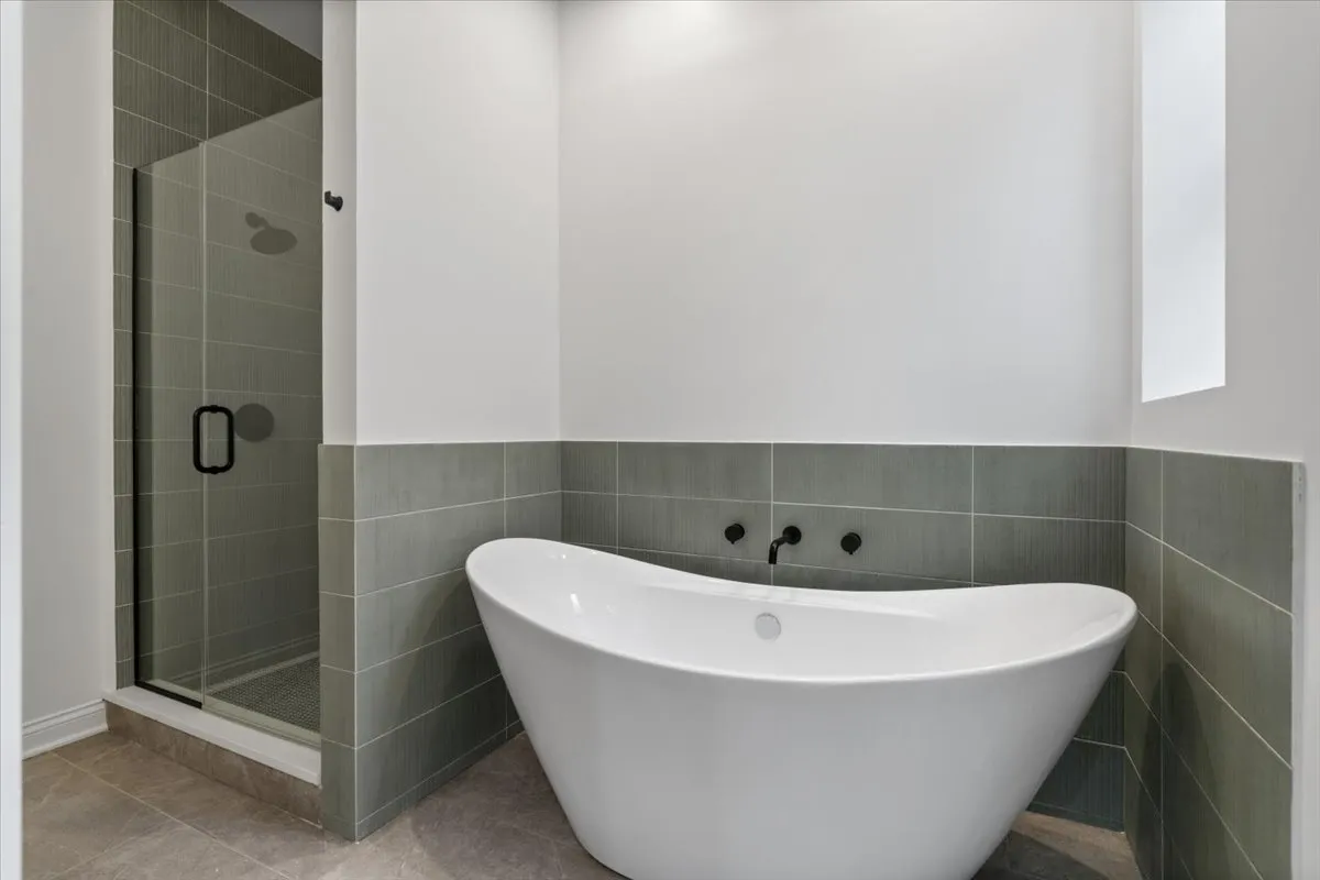 2649 W Thomas St   60622 60622-unit#2F-Chicago-IL