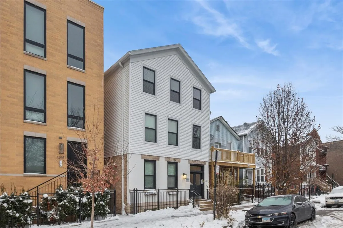1242 W Huron St   60642 60642-unit#3-Chicago-IL