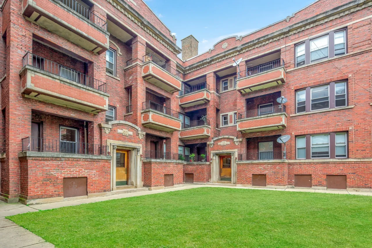 200 N CENTRAL AVE 60644-Central Apartments-unit#2-Chicago-IL