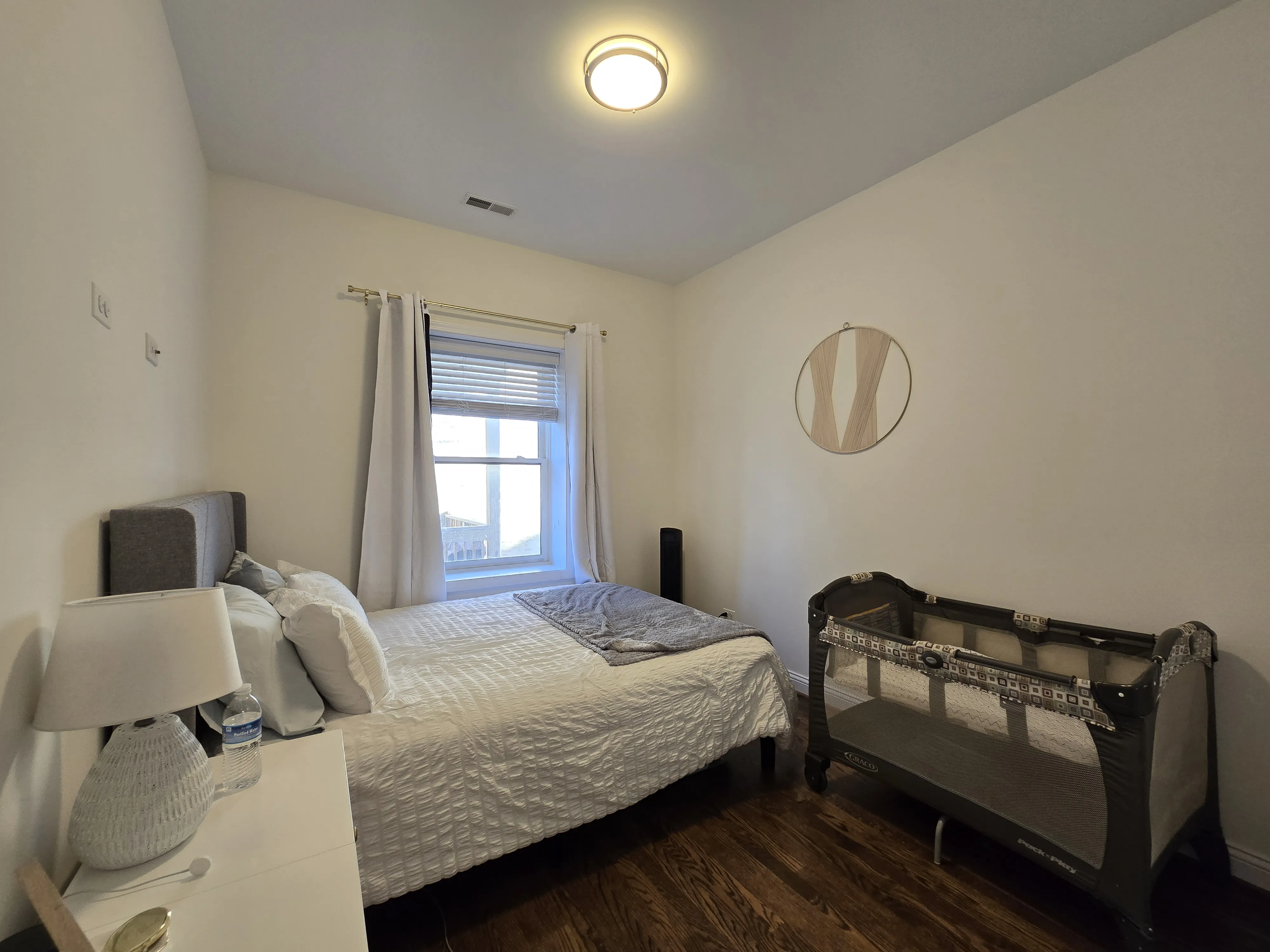 723 W 34th St   60616 60616-unit#2E-Chicago-IL