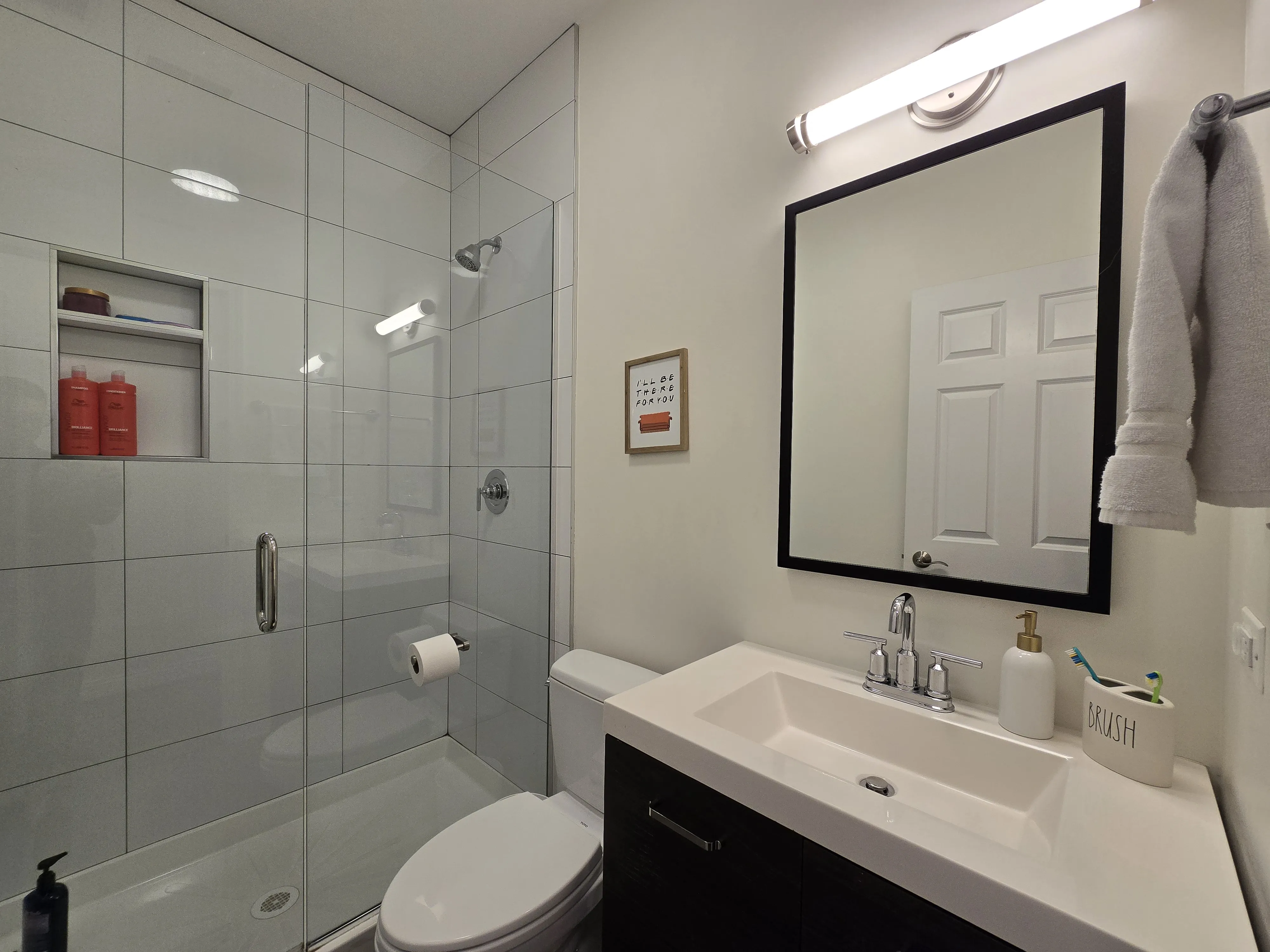 723 W 34th St   60616 60616-unit#2E-Chicago-IL