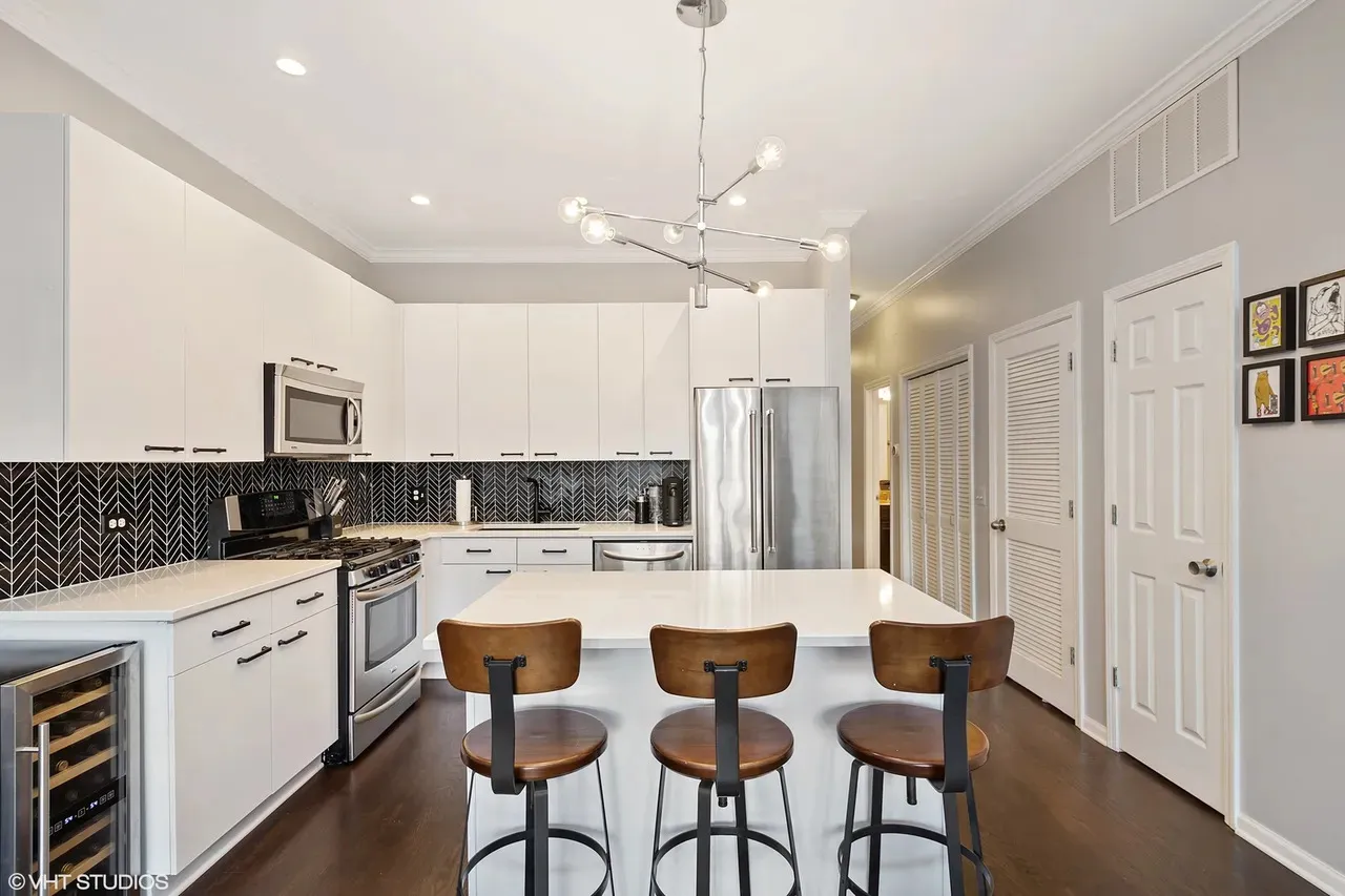 2117 W Rice St   60622 60622-unit#3E-Chicago-IL