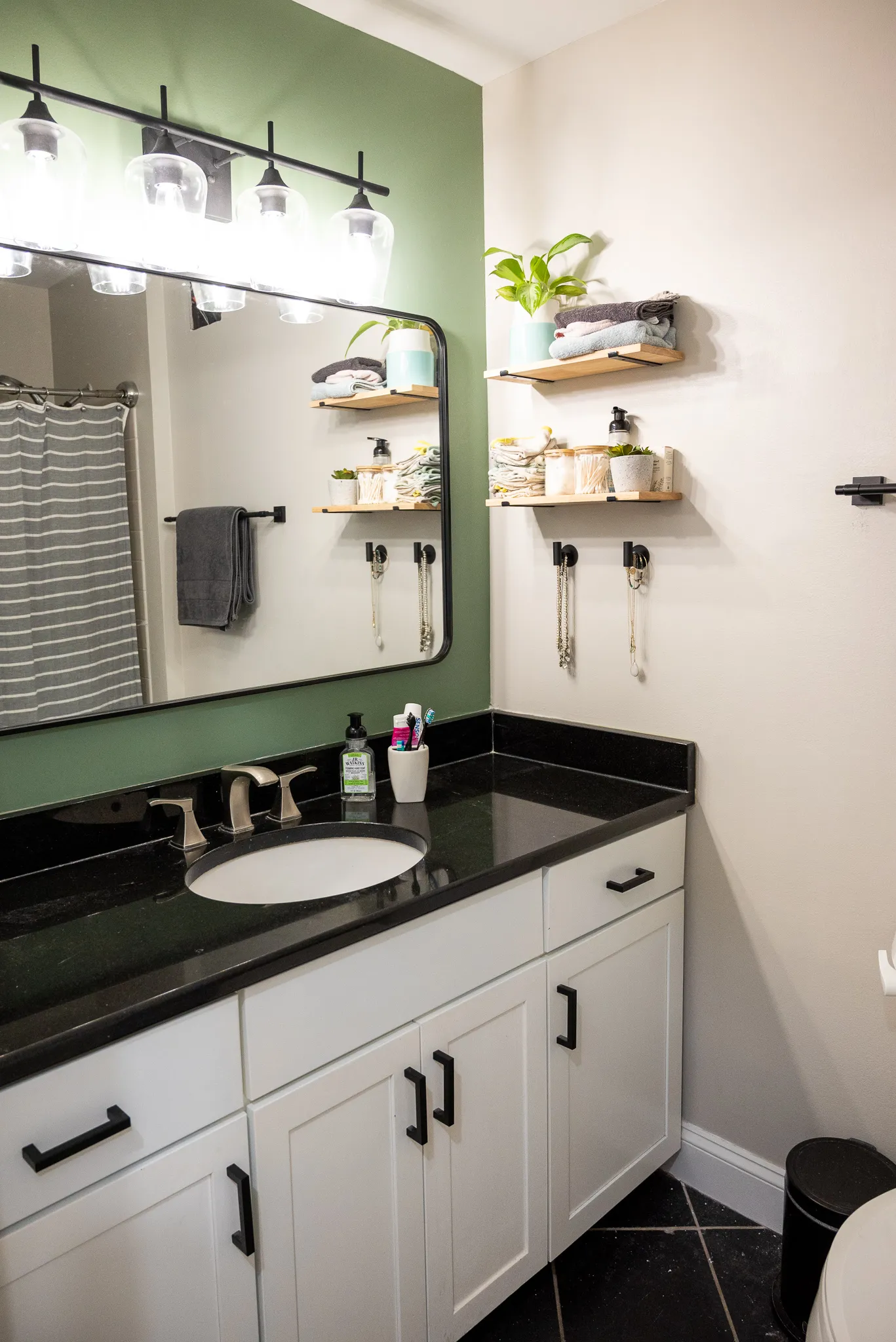 2354 N Cleveland Ave   60614 60614-unit#1-Chicago-IL