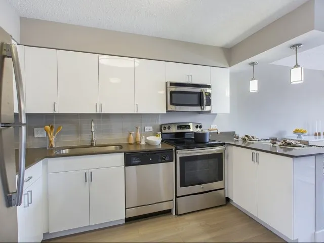 2555 N Clark St   60614 60614-unit#406-Chicago-IL