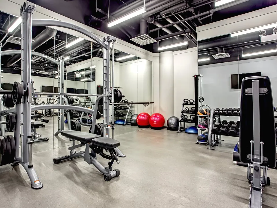 2555 N Clark St   60614 60614-unit#406-Chicago-IL