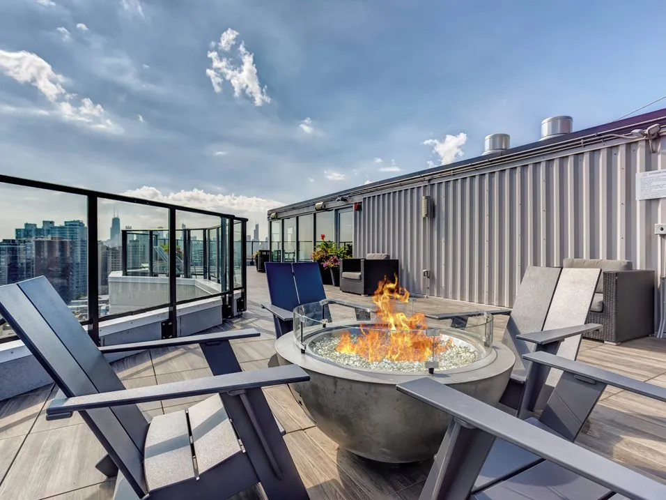 2555 N Clark St   60614 60614-unit#406-Chicago-IL