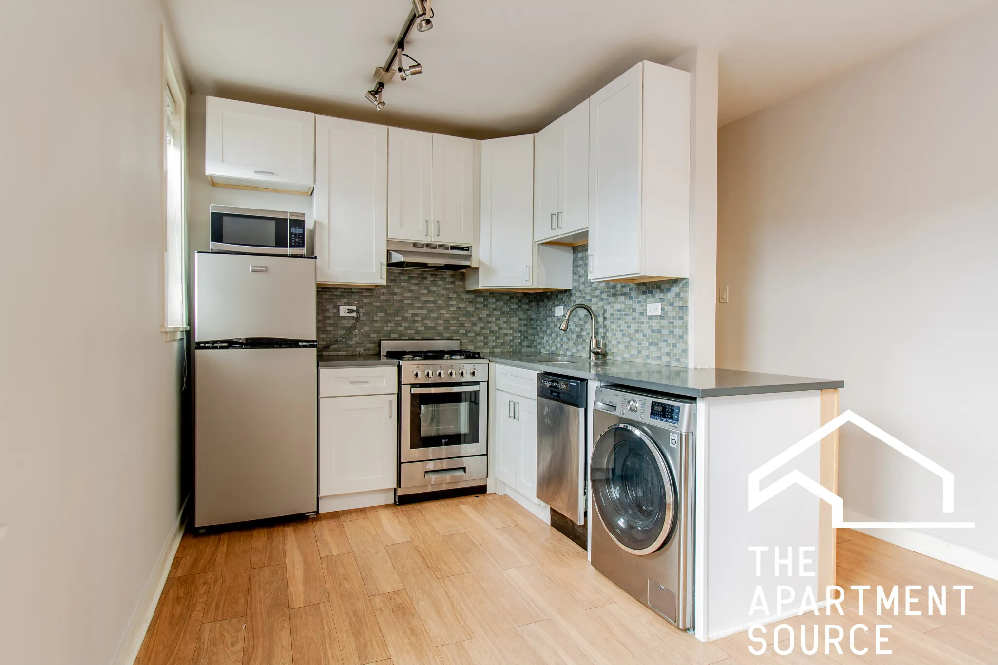 511 W Belmont Ave 60657 60657-unit#44-Chicago-IL