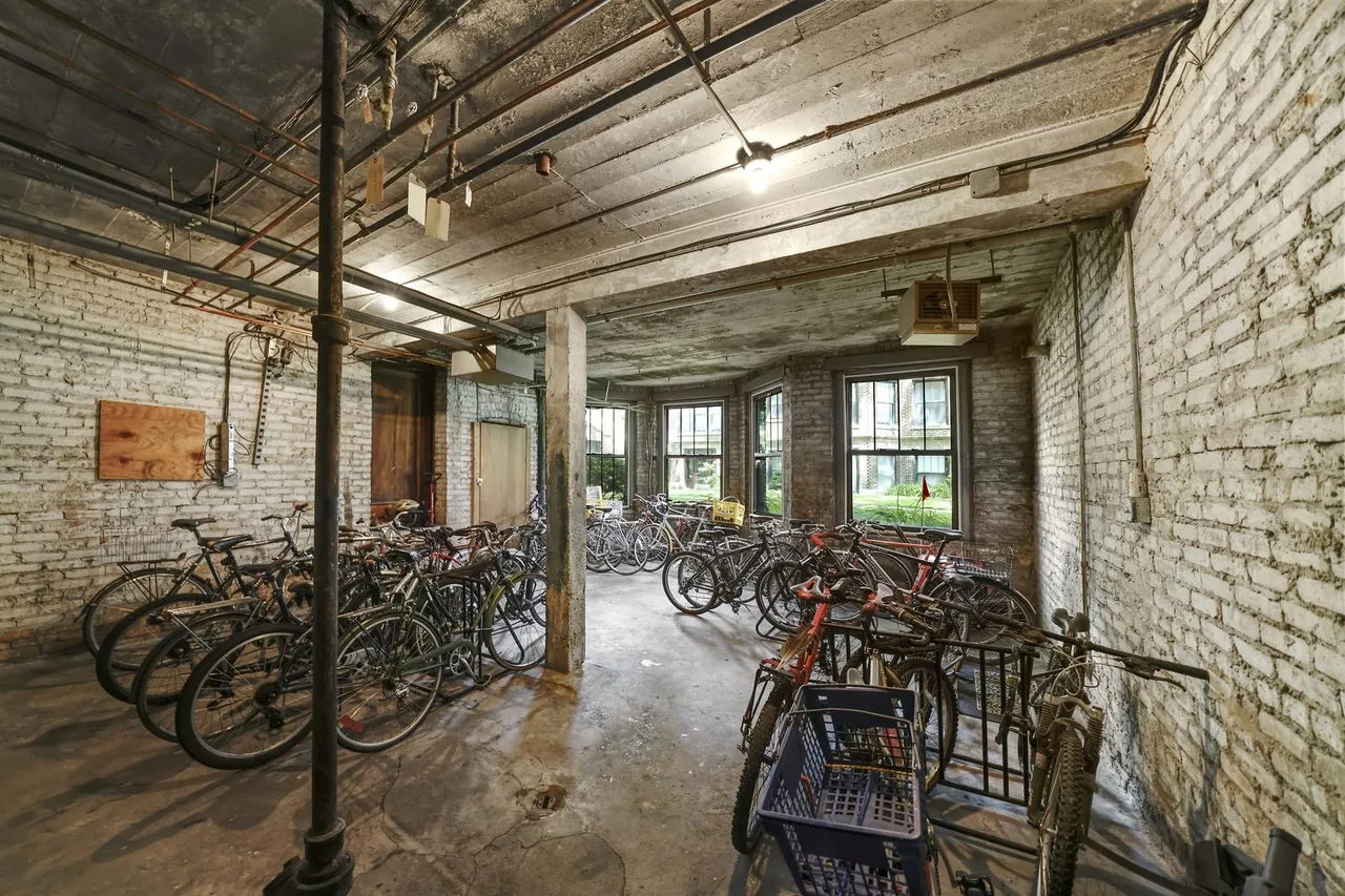 6251 N Sheridan Rd   60660 60660-unit#15-Chicago-IL