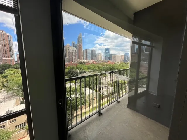 900 S Clark St   60605 60605-unit#1201-Chicago-IL