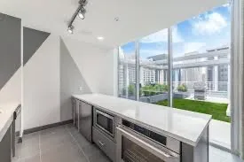 215 W Lake St 60606 60606-Chicago-IL