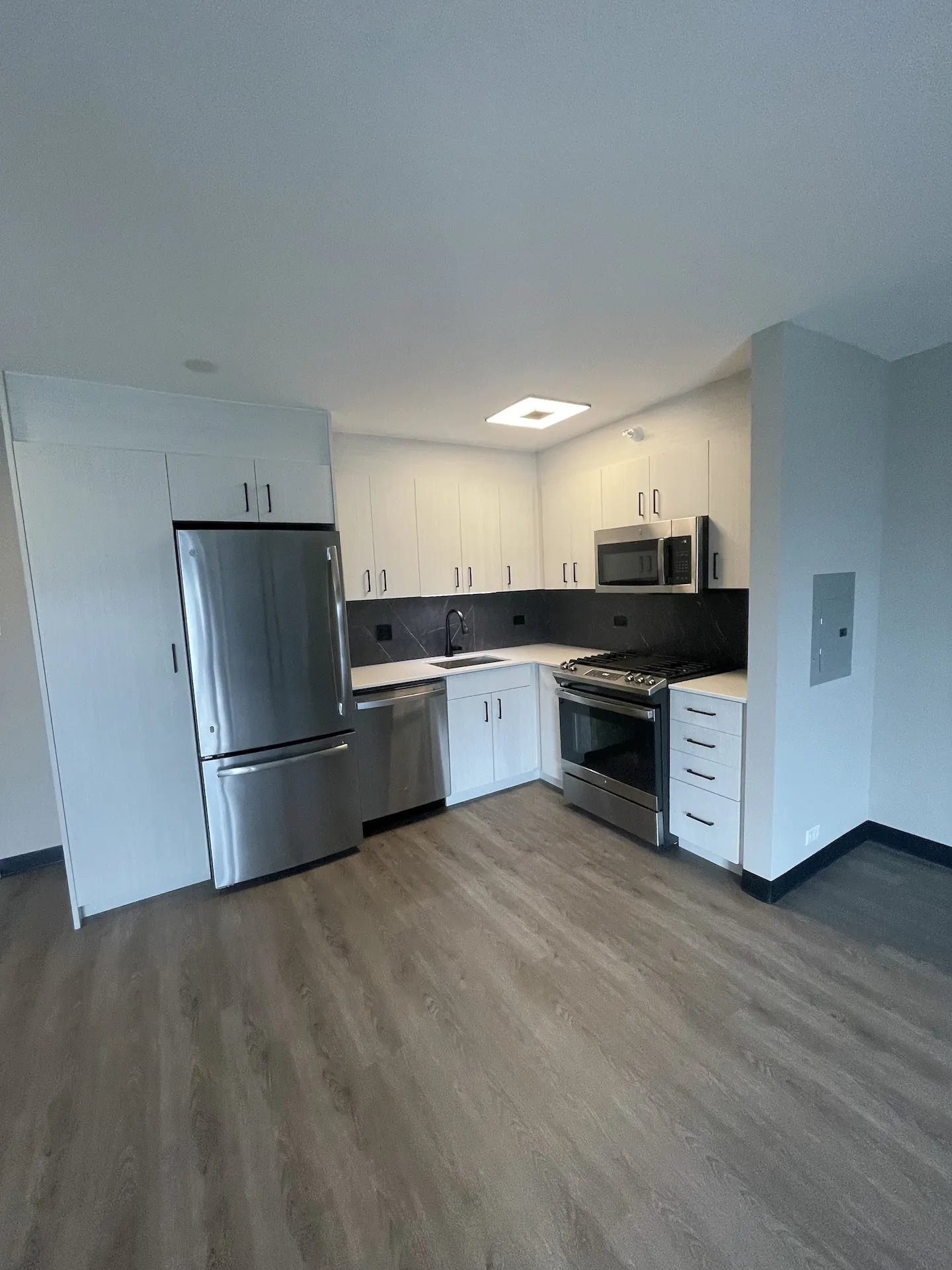 1922 W Ogden Ave   60612 60612-unit#603-Chicago-IL