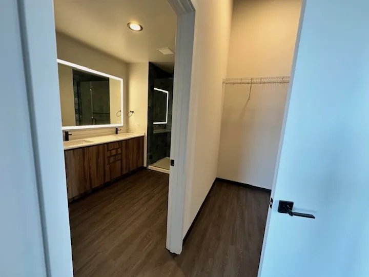 150 N Ashland Ave 60607 60607-unit#328-Chicago-IL