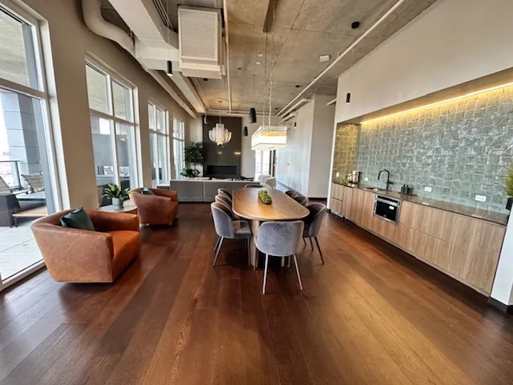 150 N Ashland Ave 60607 60607-unit#328-Chicago-IL