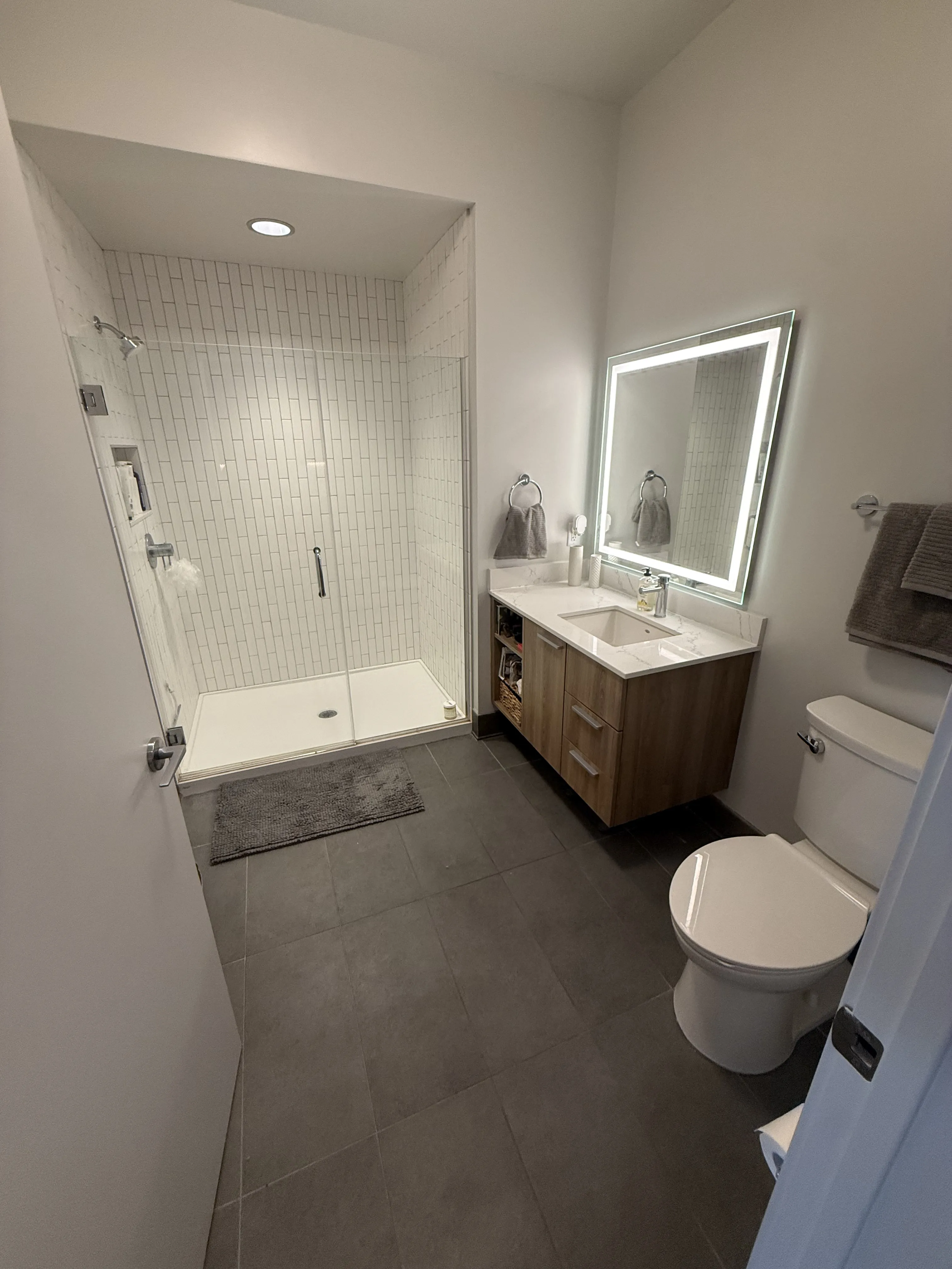 1210 N State Pkwy   60610 60610-Chicago-IL