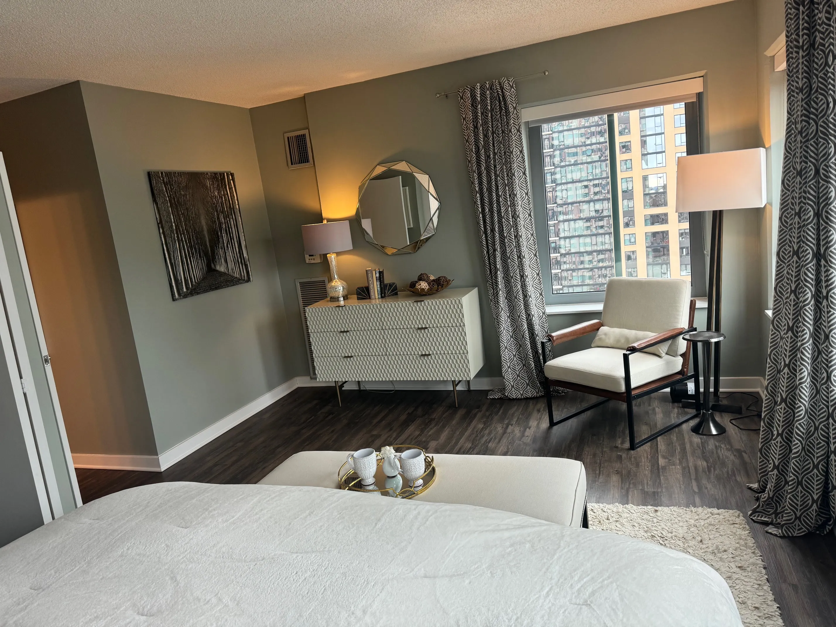 121 W Chestnut St   60610 60610-unit#1006-Chicago-IL