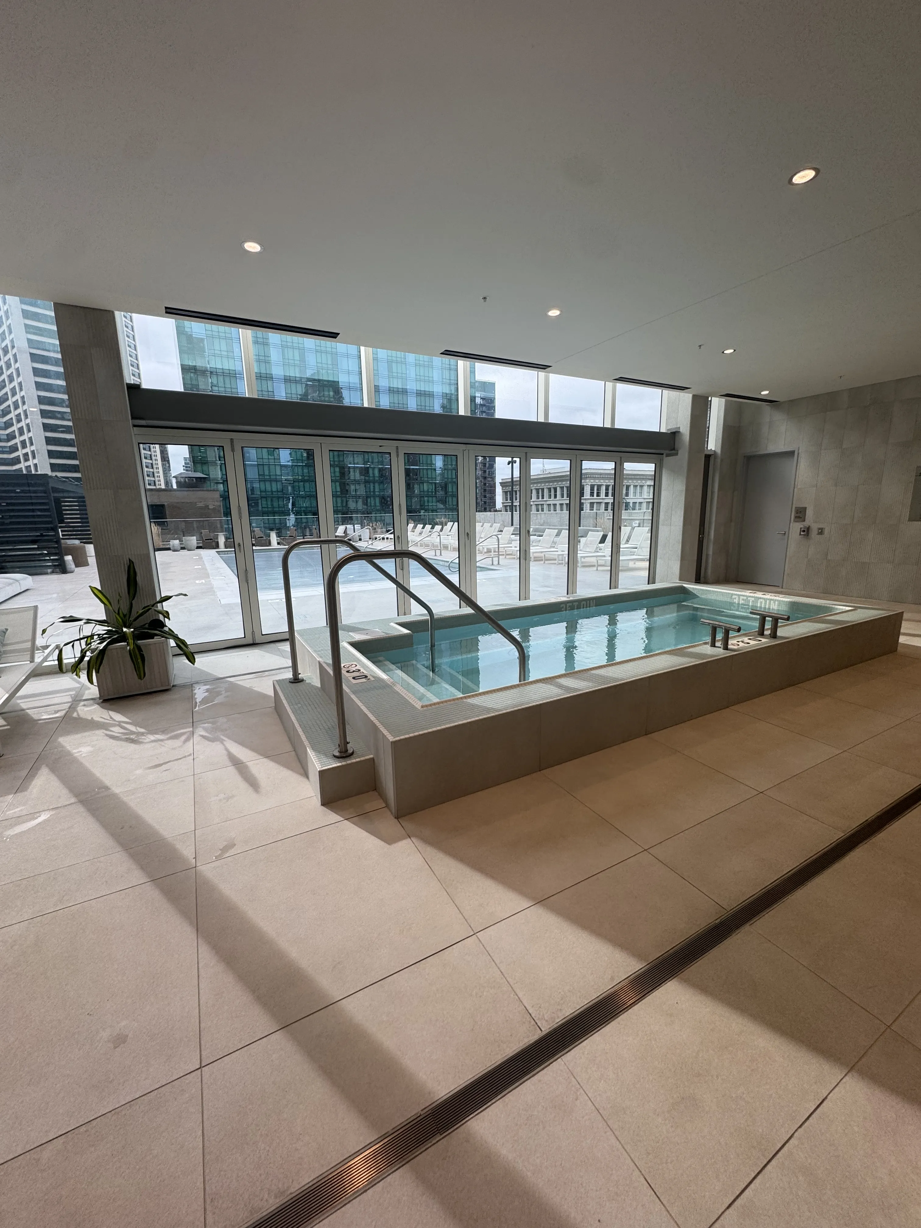 Michigan Ave 60605 60605-1000 M-unit#3203-Chicago-IL