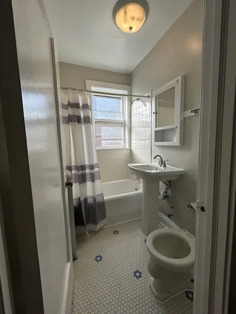 6226 N Clark St   60660 60660-unit#3A-Chicago-IL