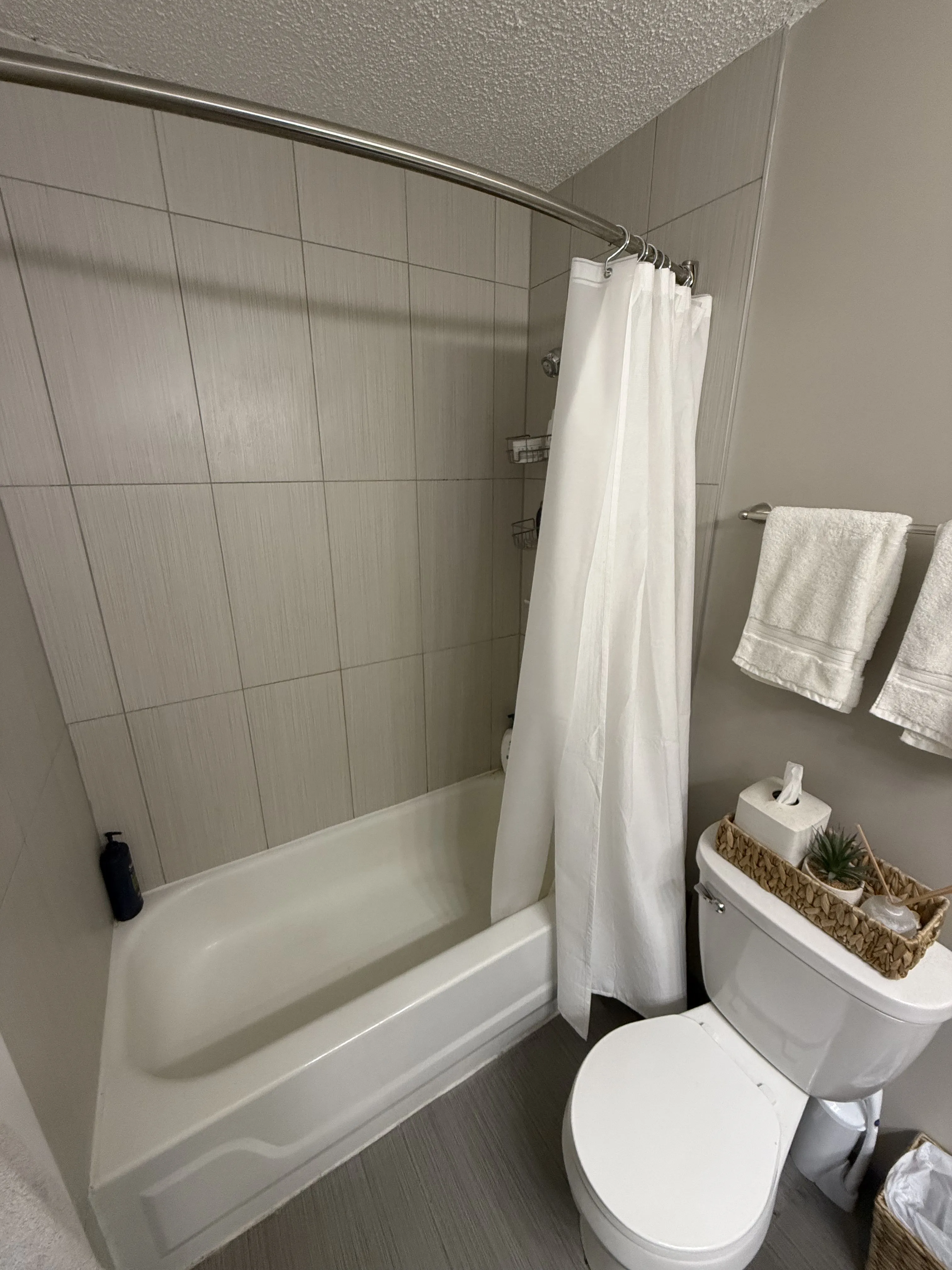 441 E Erie St 60611 60611-Axis Apartments & Lofts-unit#5103-Chicago-IL