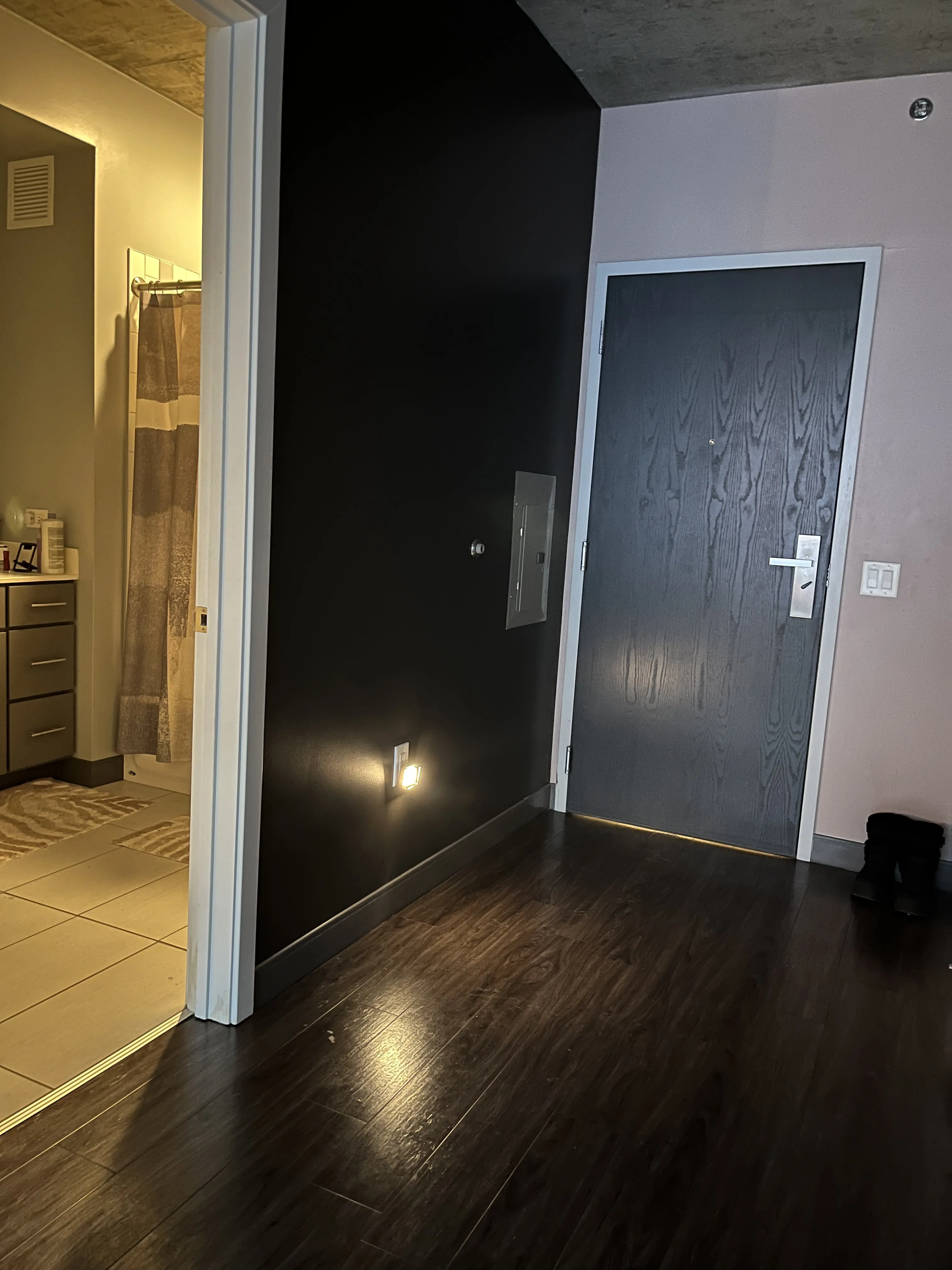 215 W Lake St 60606 60606-Chicago-IL