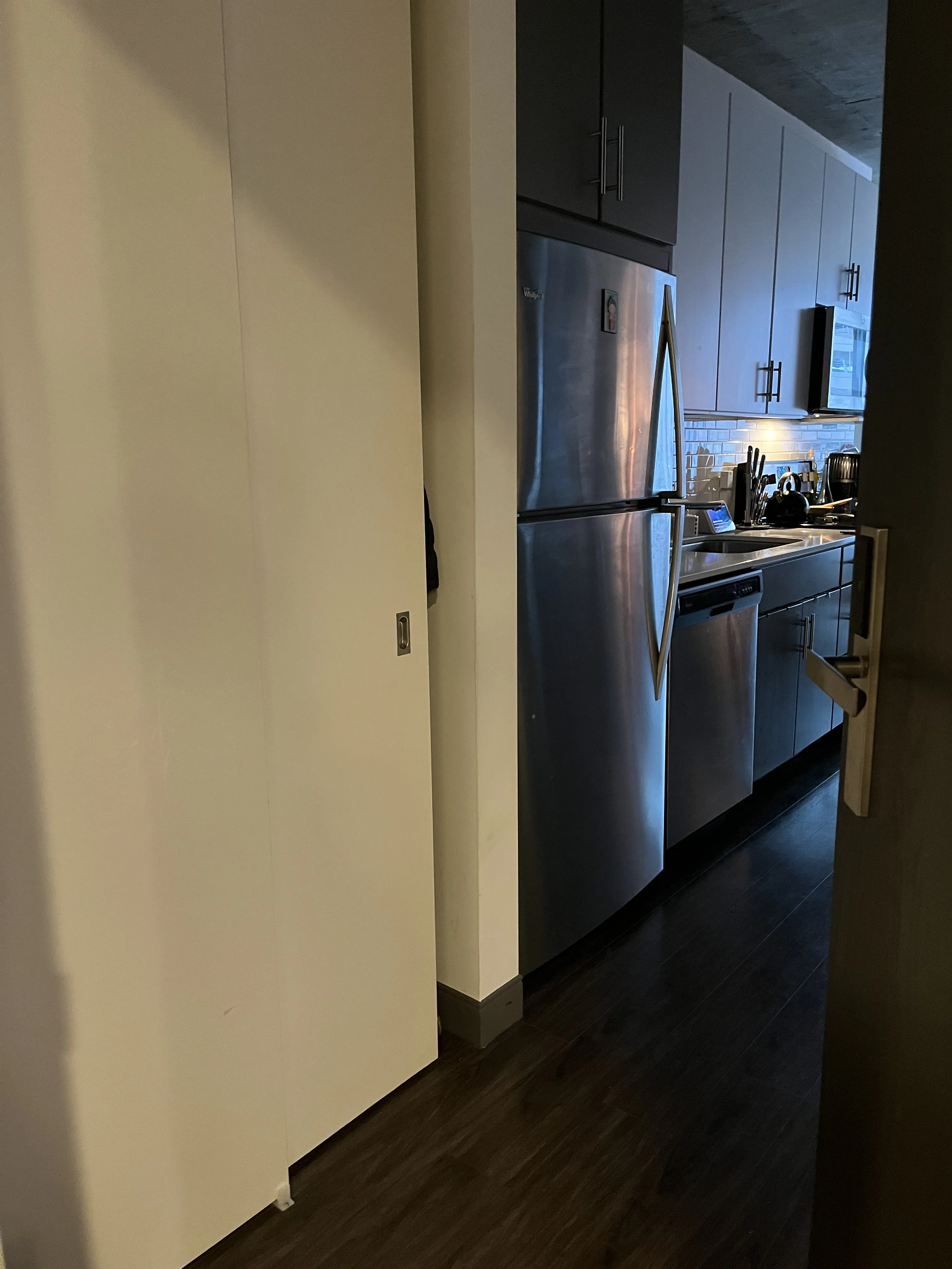 215 W Lake St 60606 60606-Chicago-IL