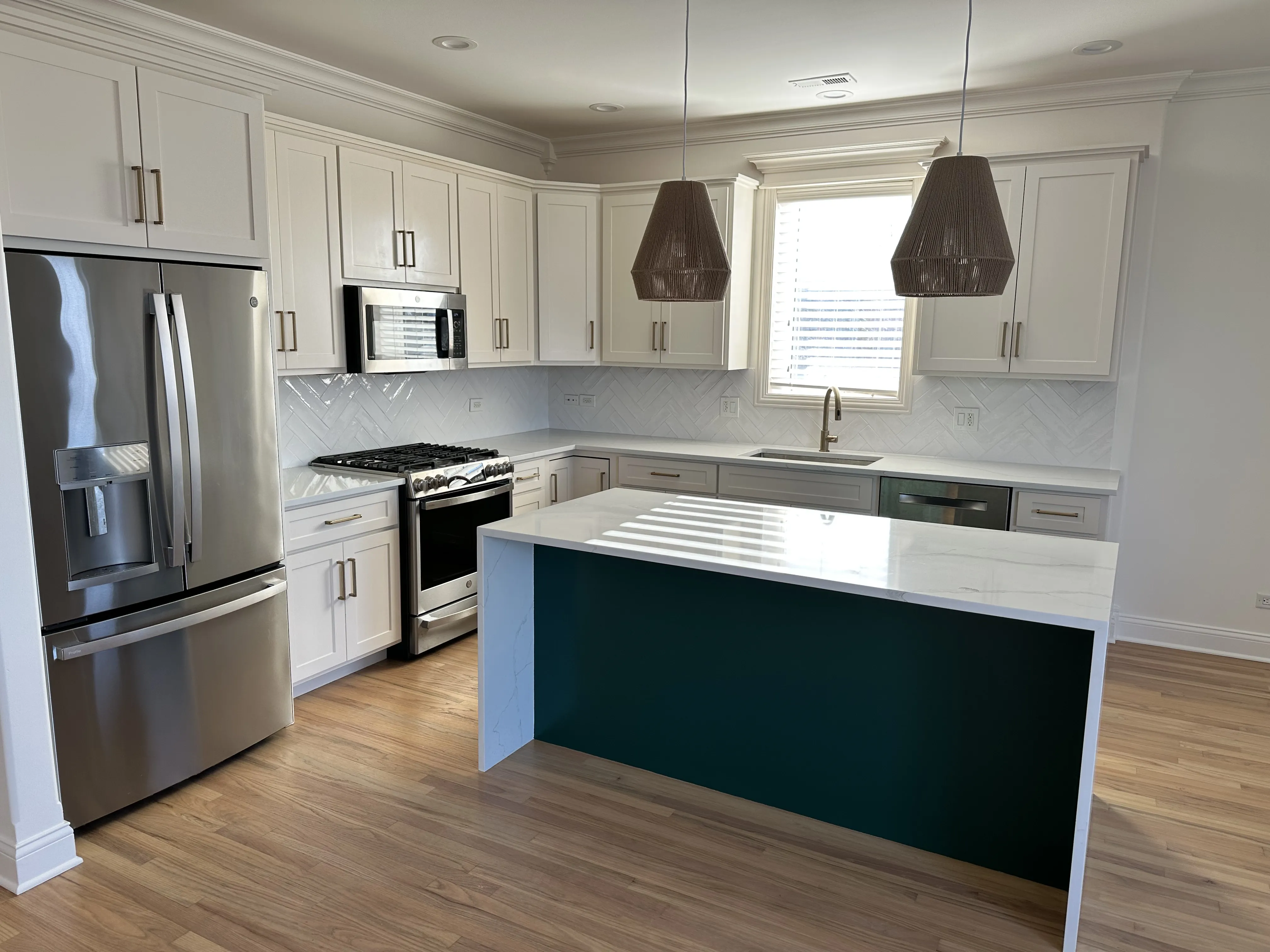 3223 N Francisco Ave 60618 60618-unit#3C-Chicago-IL