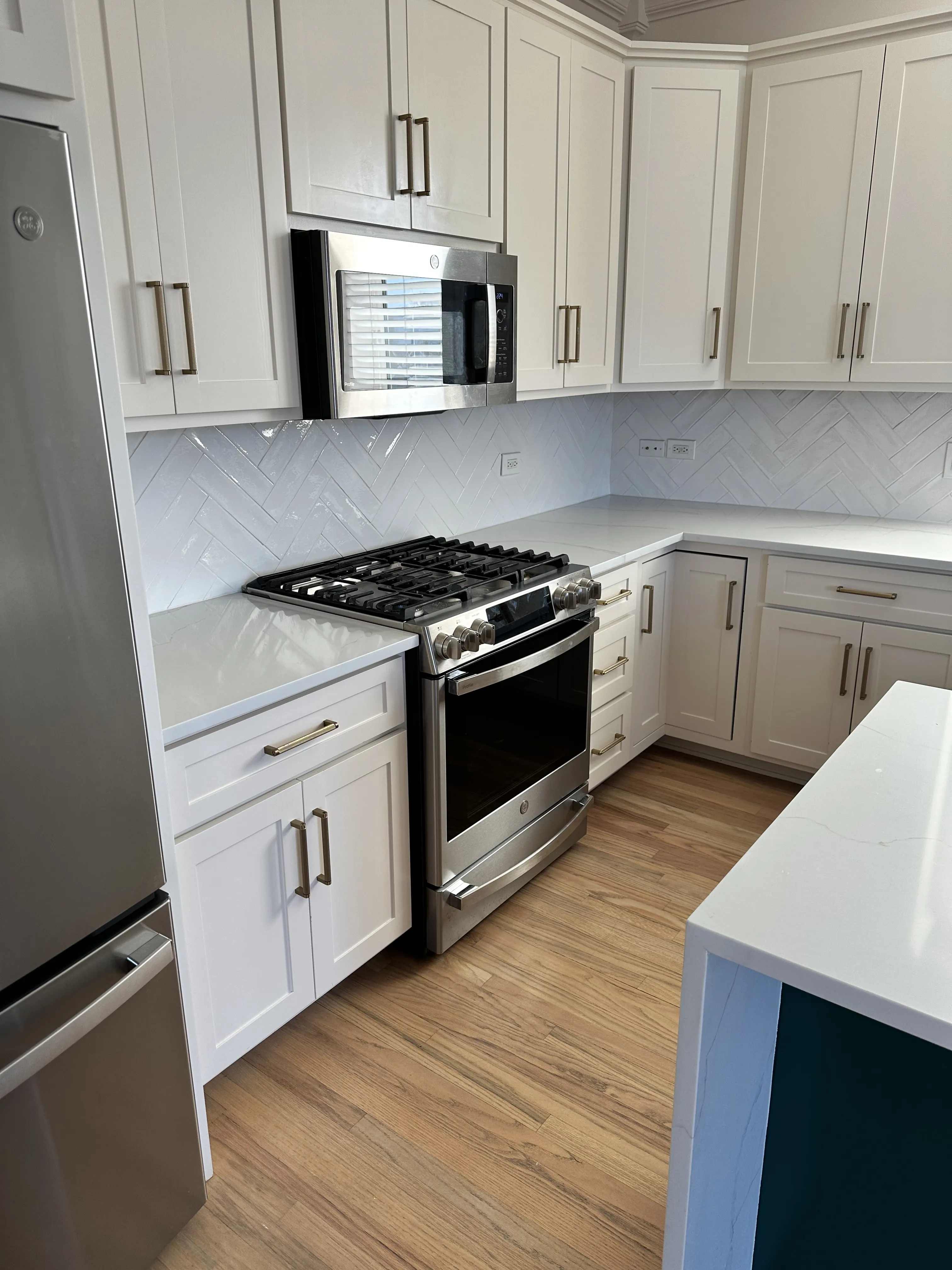 3223 N Francisco Ave 60618 60618-unit#3C-Chicago-IL