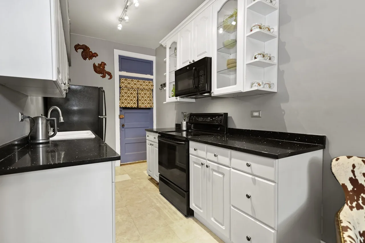 6251 N Sheridan Rd   60660 60660-unit#15-Chicago-IL