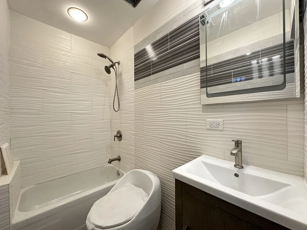 3245 N Lakewood, , 60657 60657-unit#3-Chicago-IL