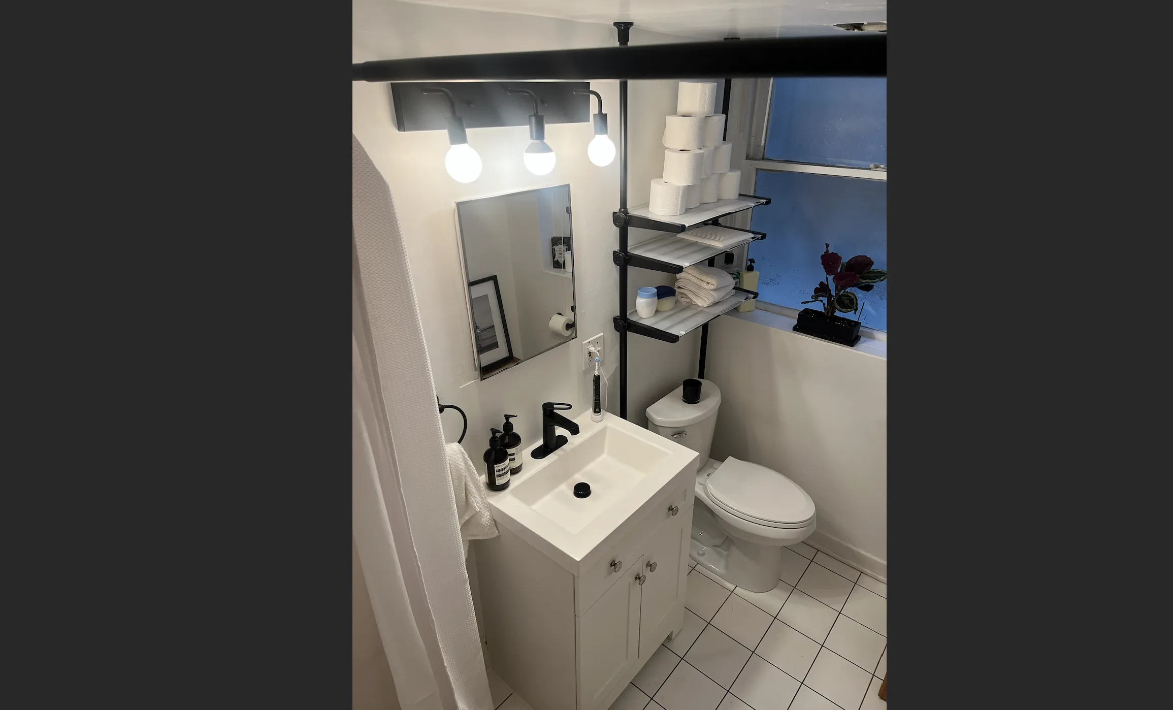 2839 N Whipple St   60618 60618-unit#B-Chicago-IL