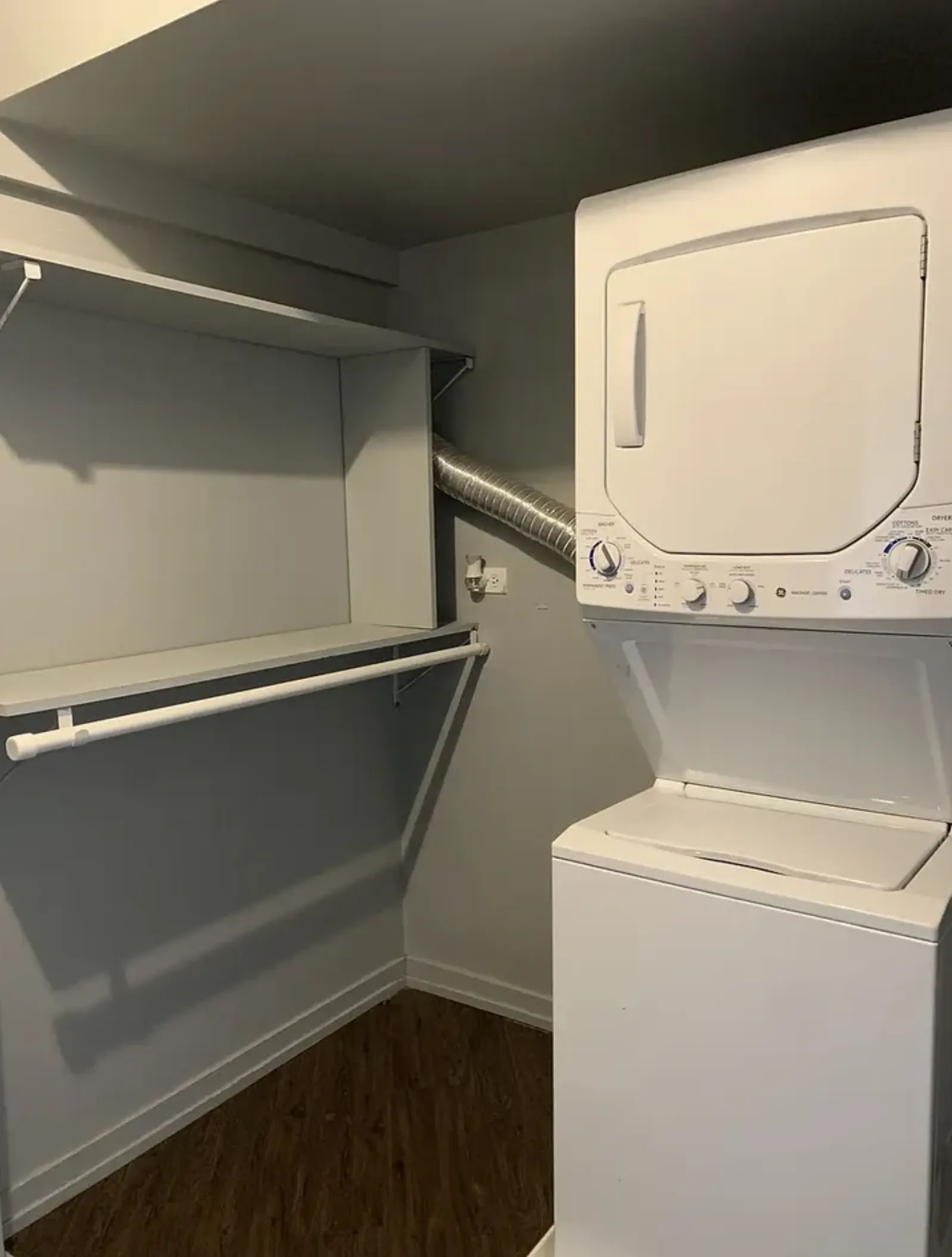 5600 N Ridge Ave   60660 60660-unit#204-Chicago-IL