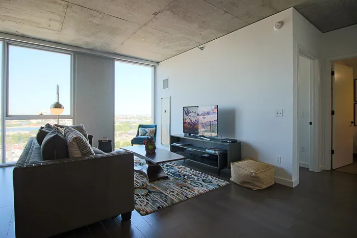 625 W Division St   60610 60610-unit#804-Chicago-IL