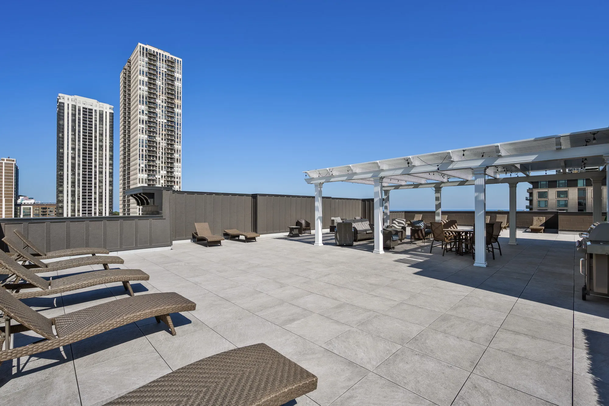 159 W North Ave   60610 60610-Old Town Luxury Suites-unit#307-Chicago-IL