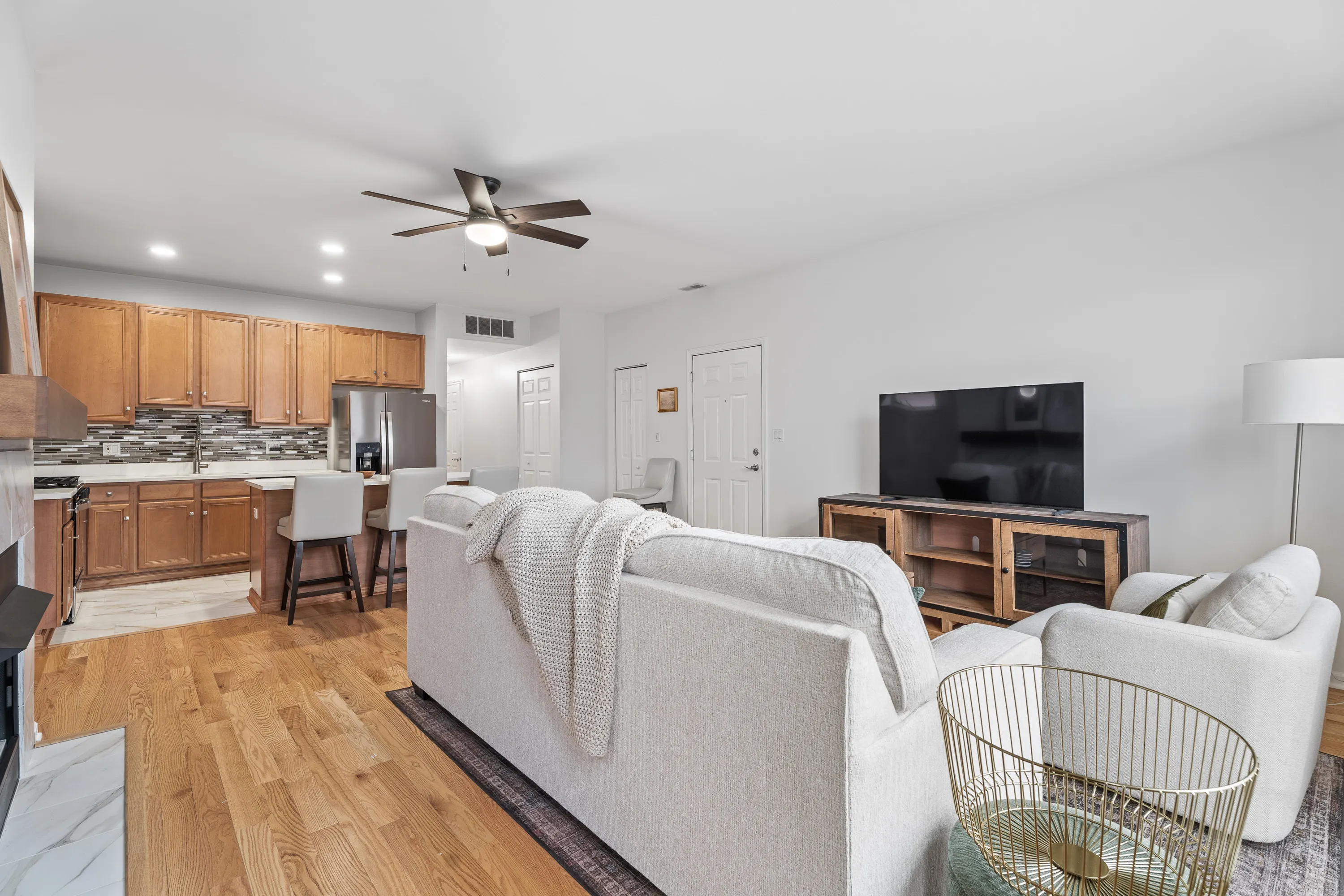 808 W University Ln 60608 60608-unit#3A-Chicago-IL