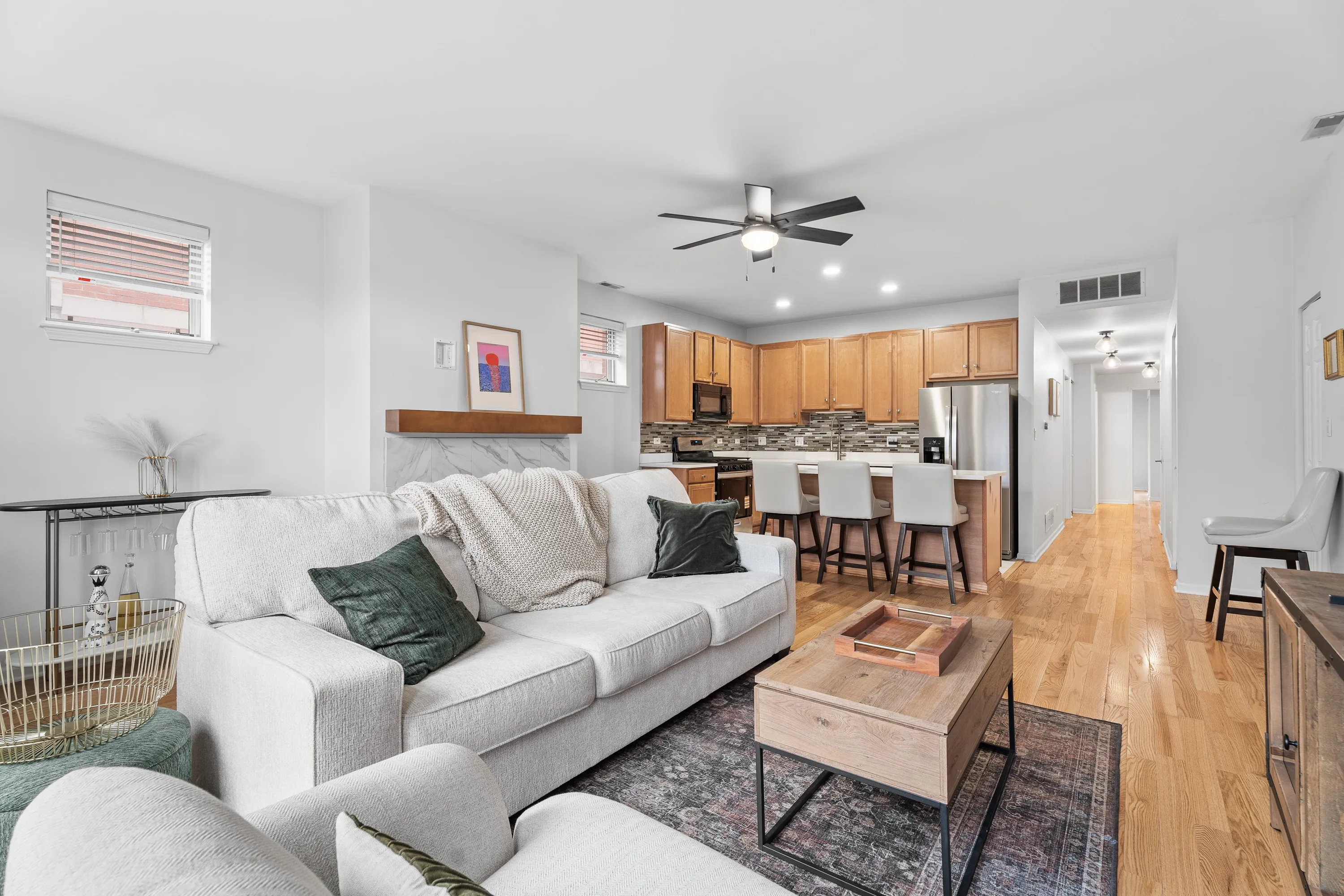 808 W University Ln 60608 60608-unit#3A-Chicago-IL