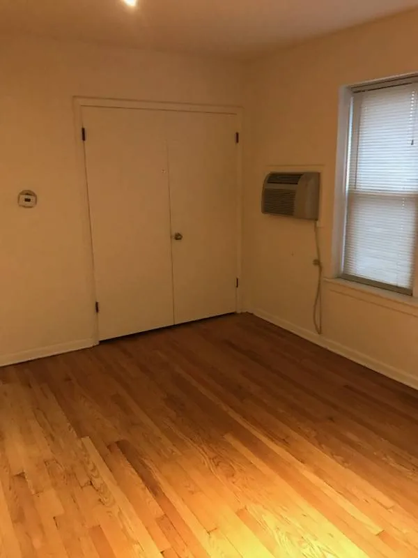 754 W Wellington Ave 60657 60657-One Door West-unit#1E-Chicago-IL