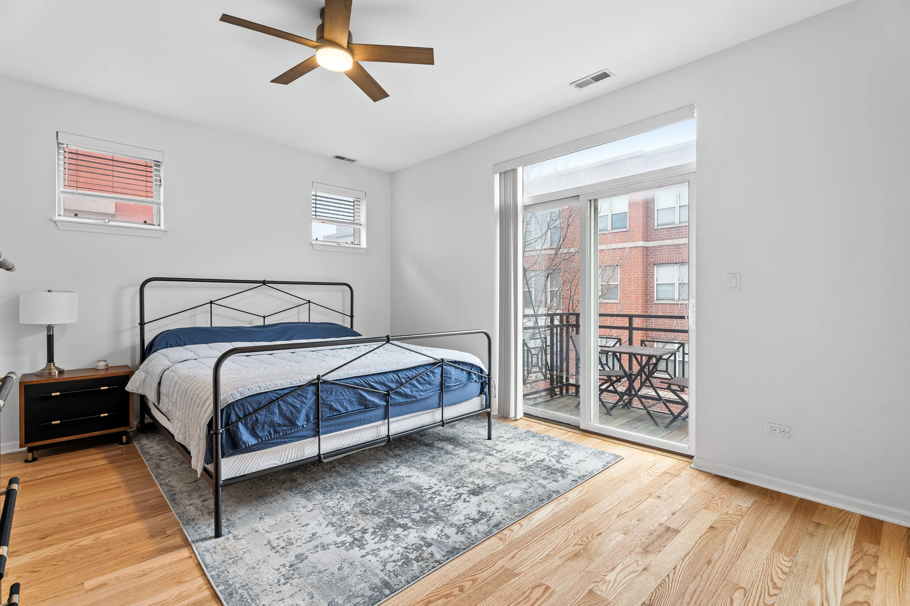 808 W University Ln 60608 60608-unit#3A-Chicago-IL