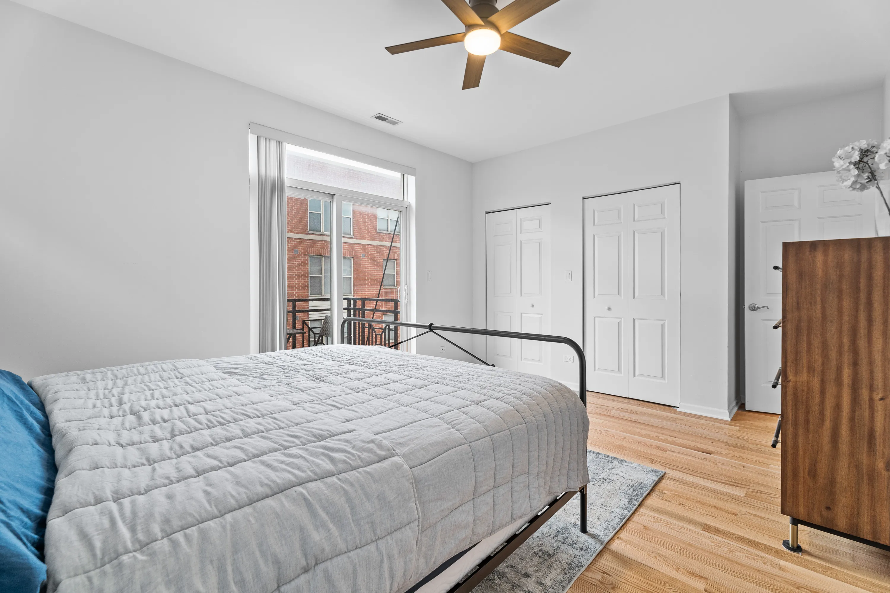 808 W University Ln 60608 60608-unit#3A-Chicago-IL