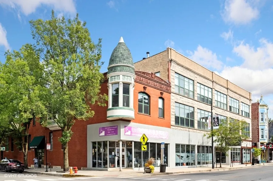 3201 N Seminary Ave   60657 60657-unit#301-Chicago-IL