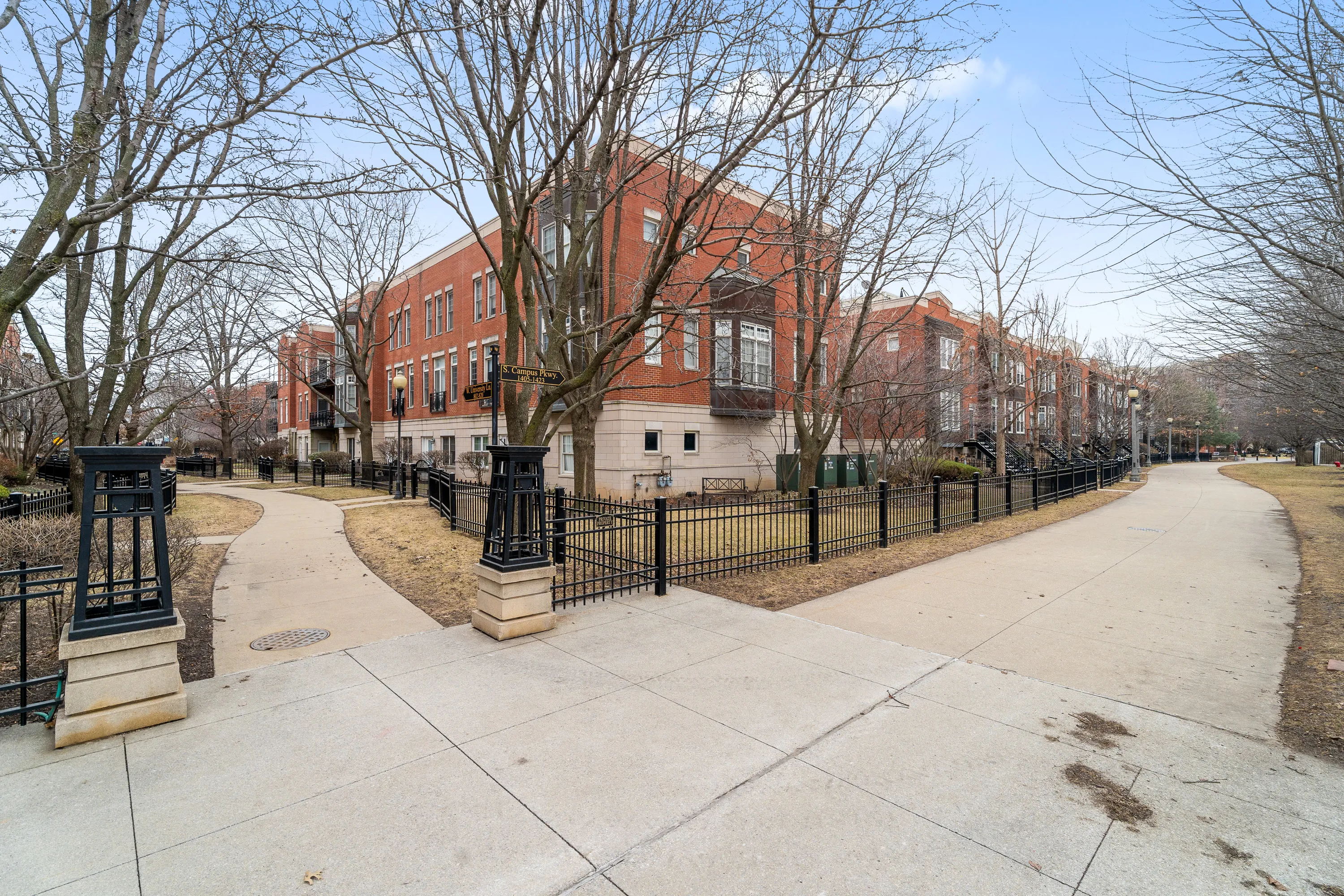 808 W University Ln 60608 60608-unit#3A-Chicago-IL