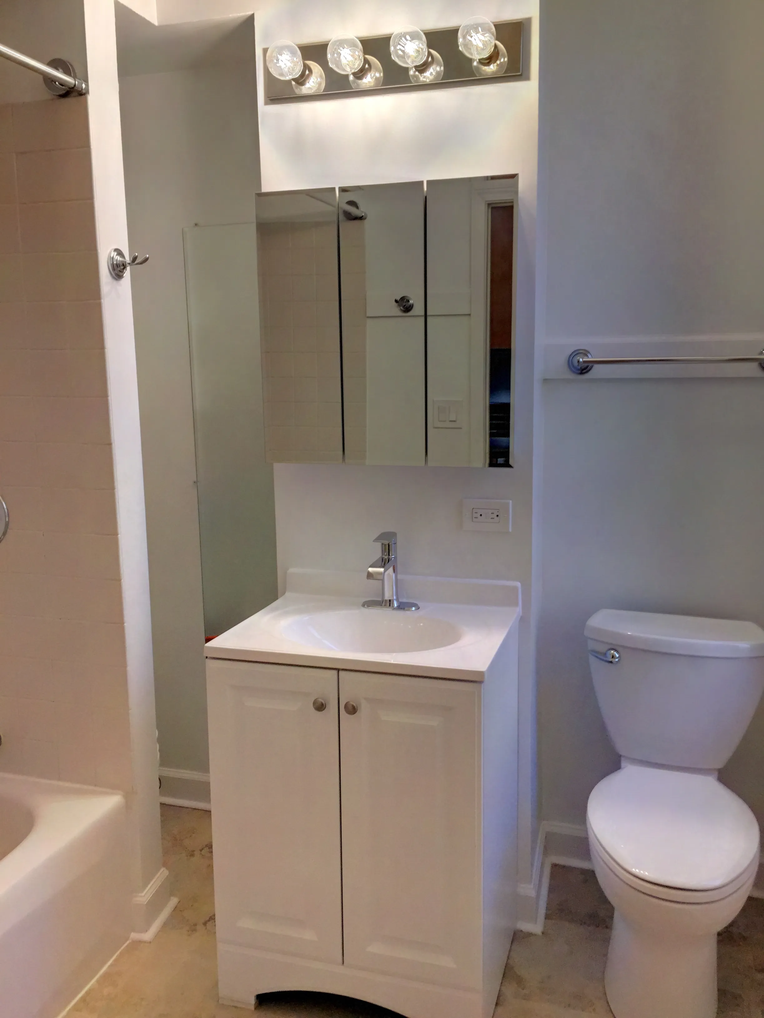 1737 W Potomac Ave   60622 60622-unit#2F-Chicago-IL