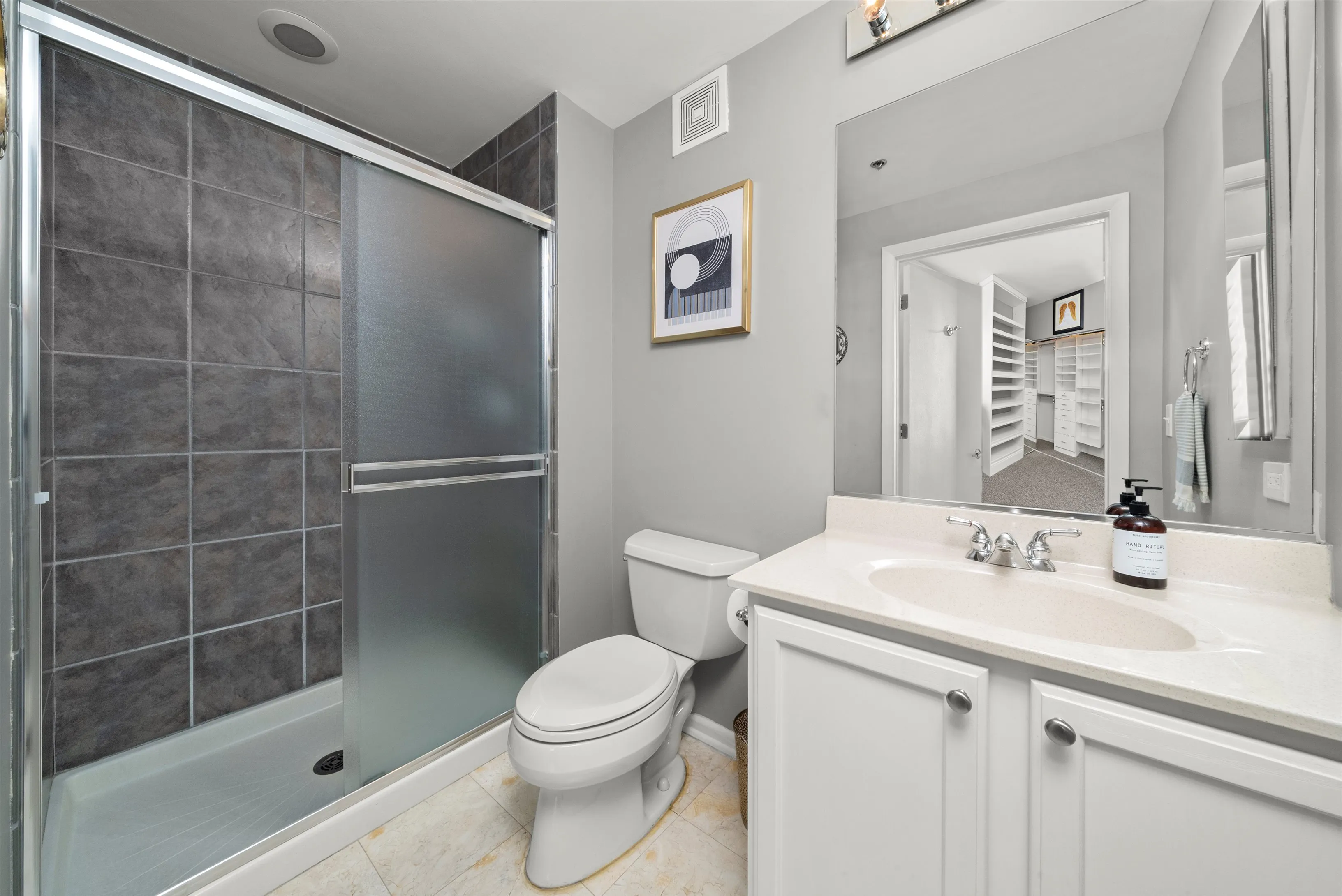 435 W Erie St   60654 60654-Erie Centre-unit#1708-Chicago-IL