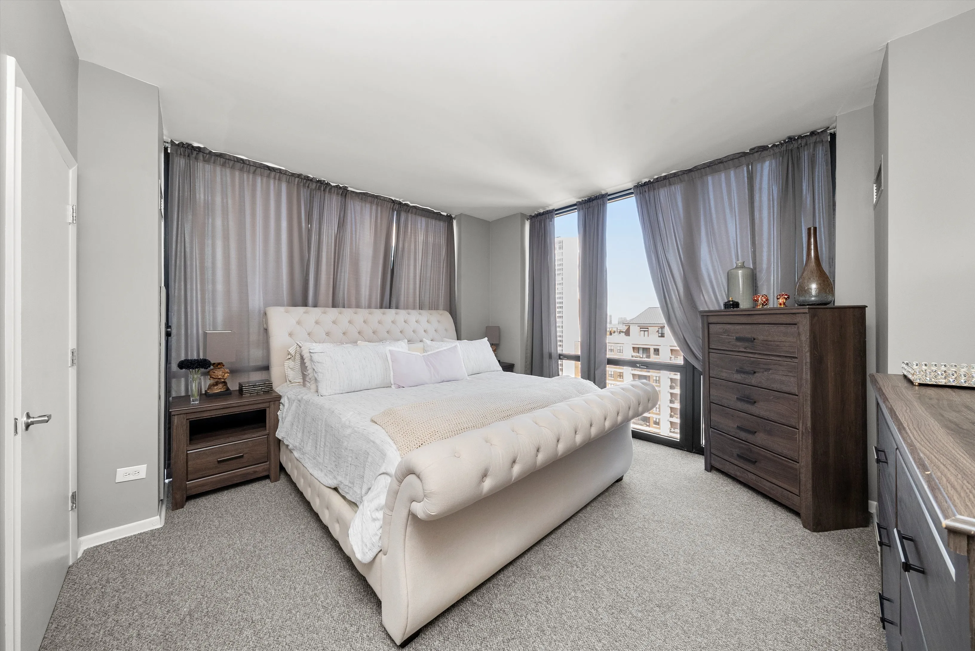 435 W Erie St   60654 60654-Erie Centre-unit#1708-Chicago-IL