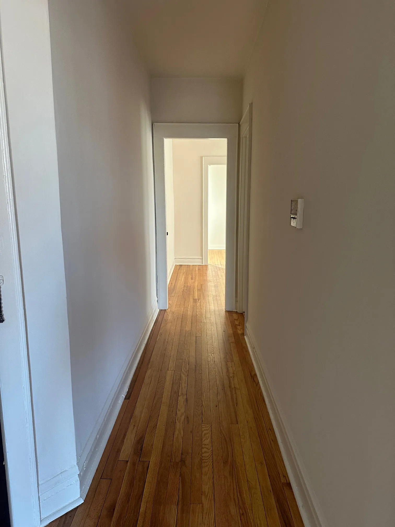 1209 W Waveland Ave   60613 60613-unit#2-Chicago-IL