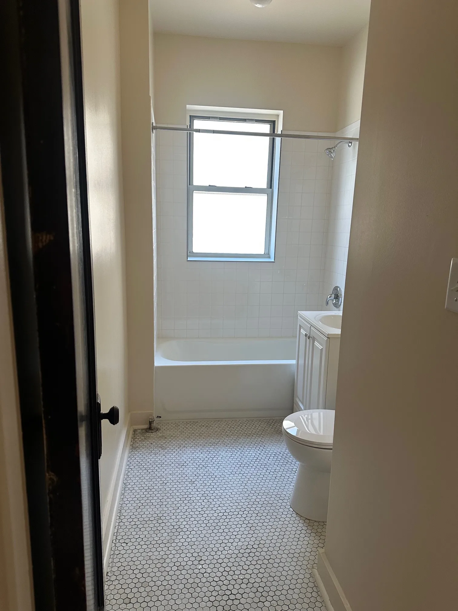 1209 W Waveland Ave   60613 60613-unit#2-Chicago-IL