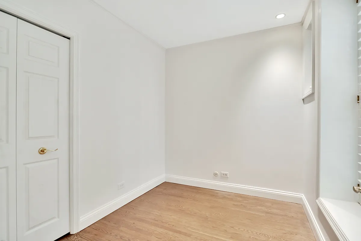 1228 N Dearborn St   60610 60610-The Vinnedge Condominium-unit#2-Chicago-IL